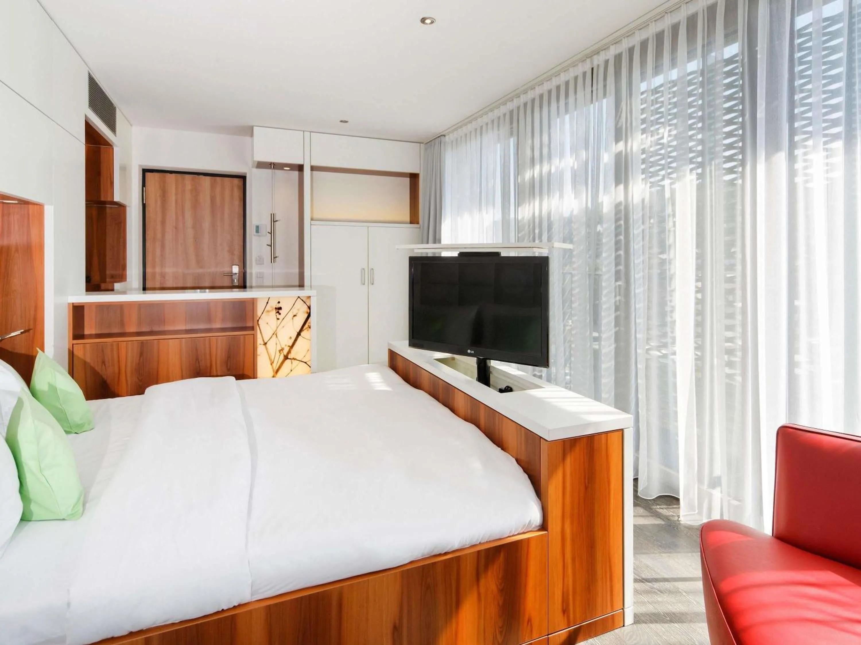 Bedroom, Bed in ibis Styles Nagold-Schwarzwald