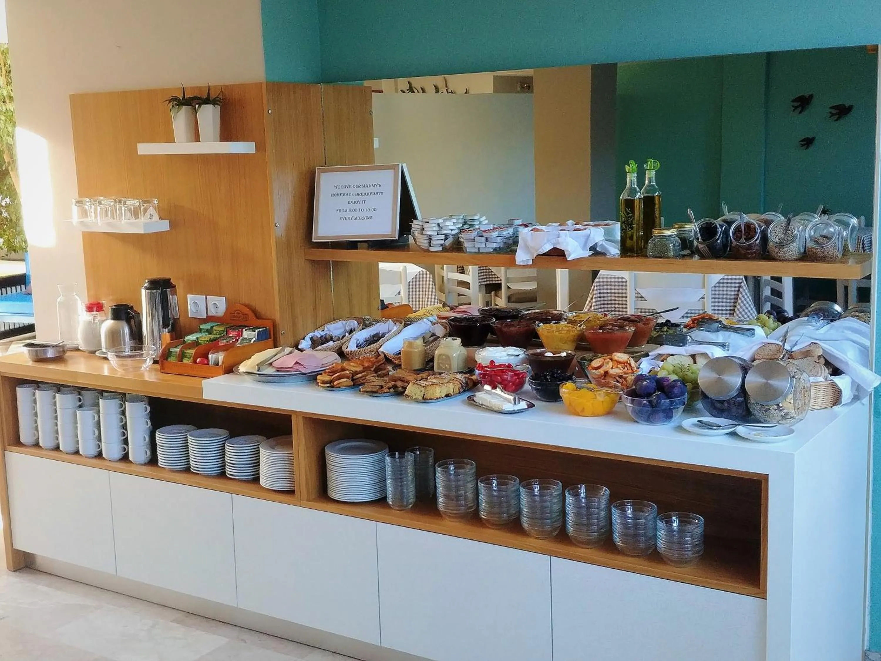 Buffet breakfast in Hotel Peli