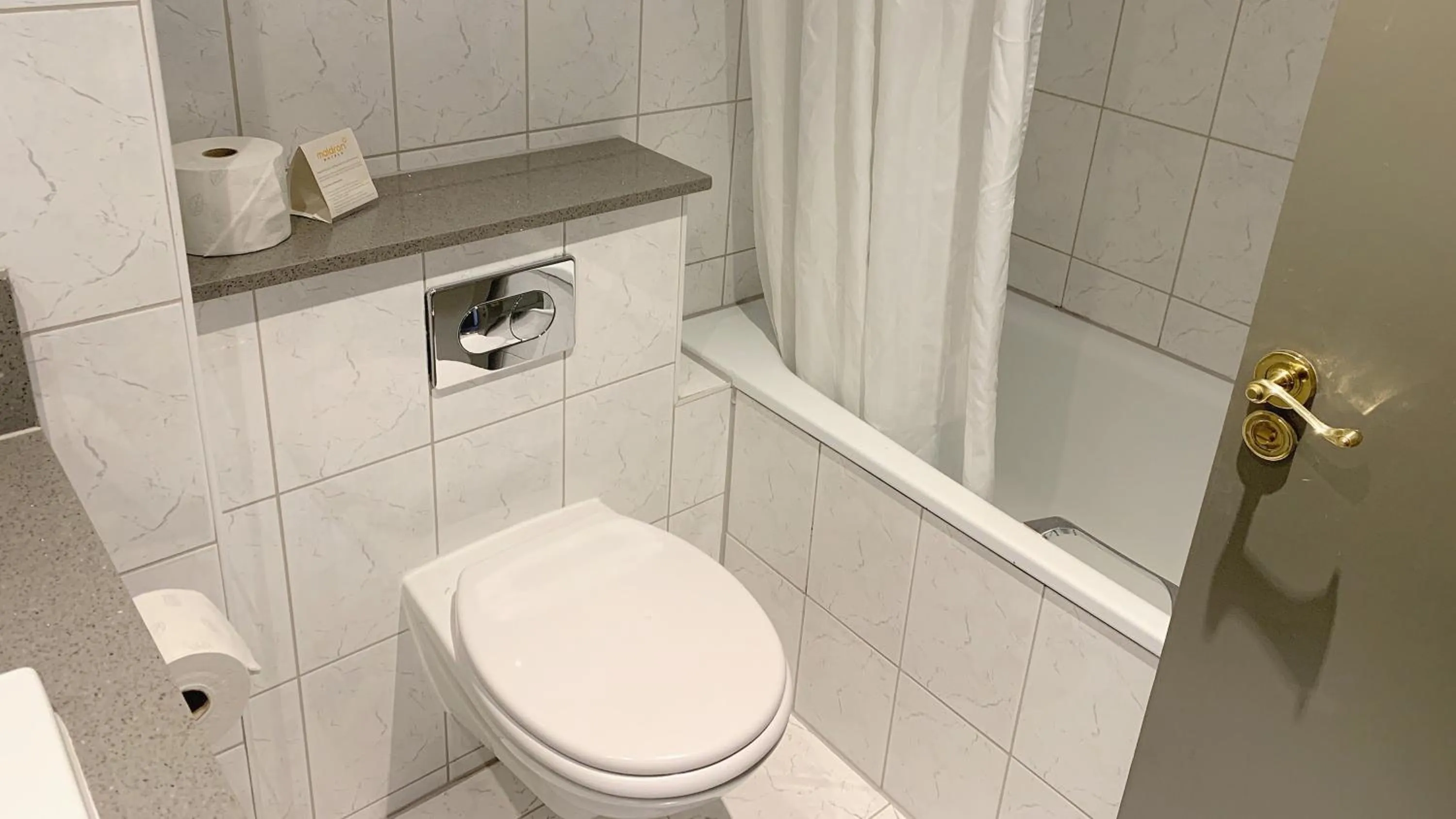 Deluxe Family Room (2 adults & 2 children) in Maldron Hotel, Newlands Cross