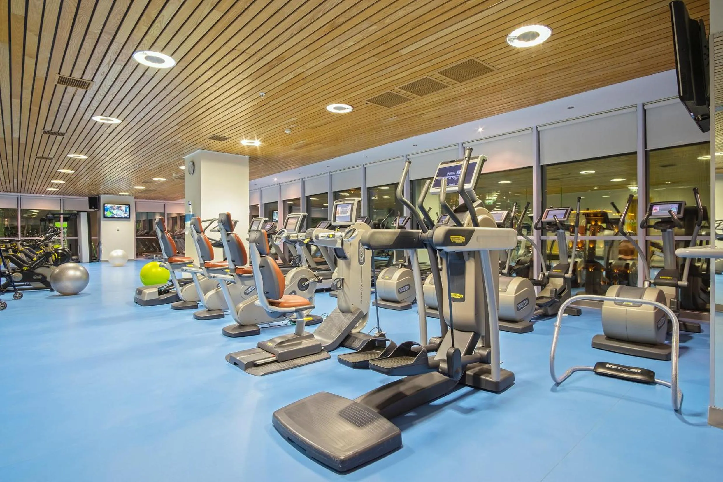 Fitness centre/facilities in Landmark Hotel Baku
