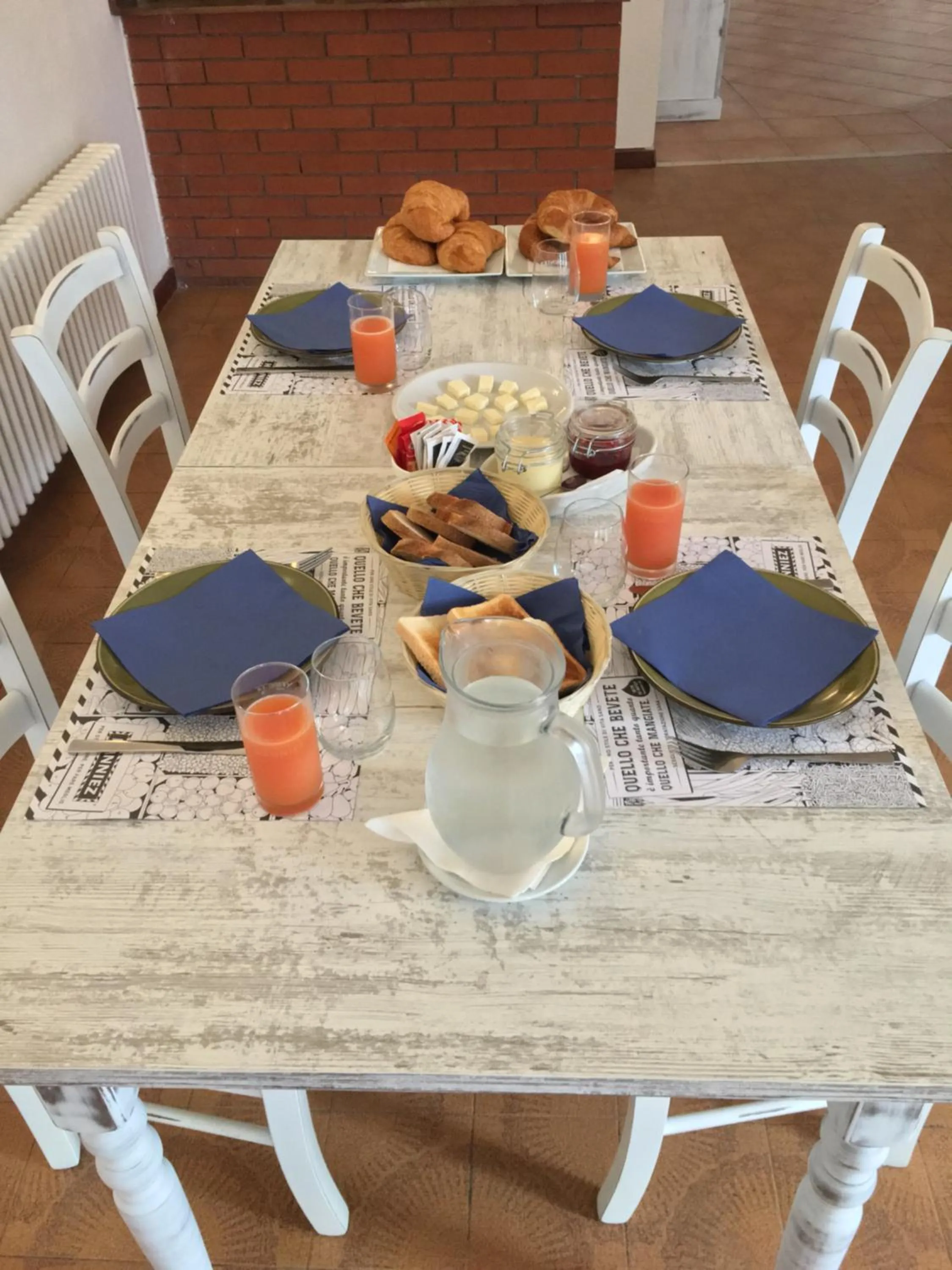 Buffet breakfast in Albergo Ristorante Belcantone