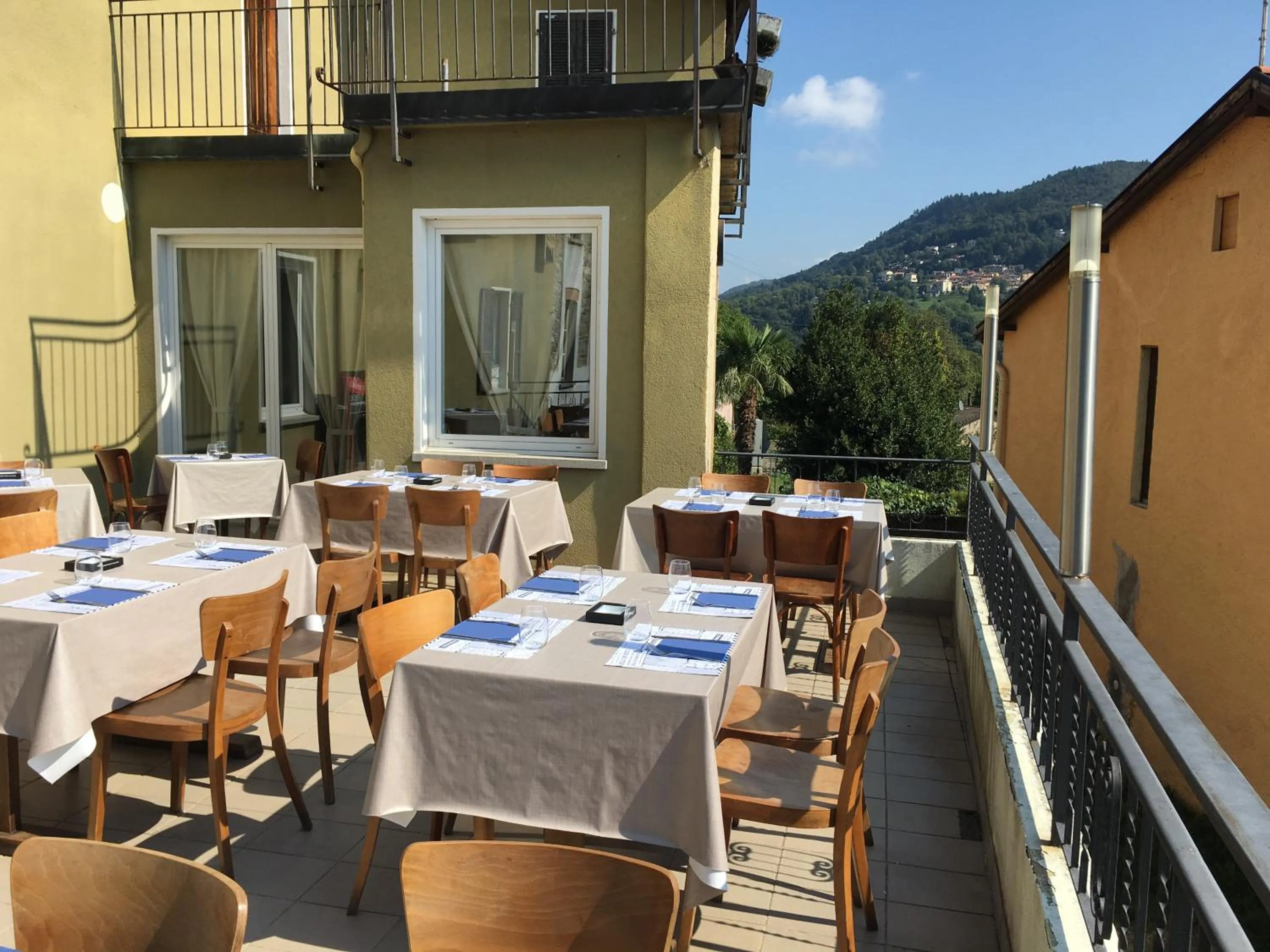 Balcony/Terrace in Albergo Ristorante Belcantone