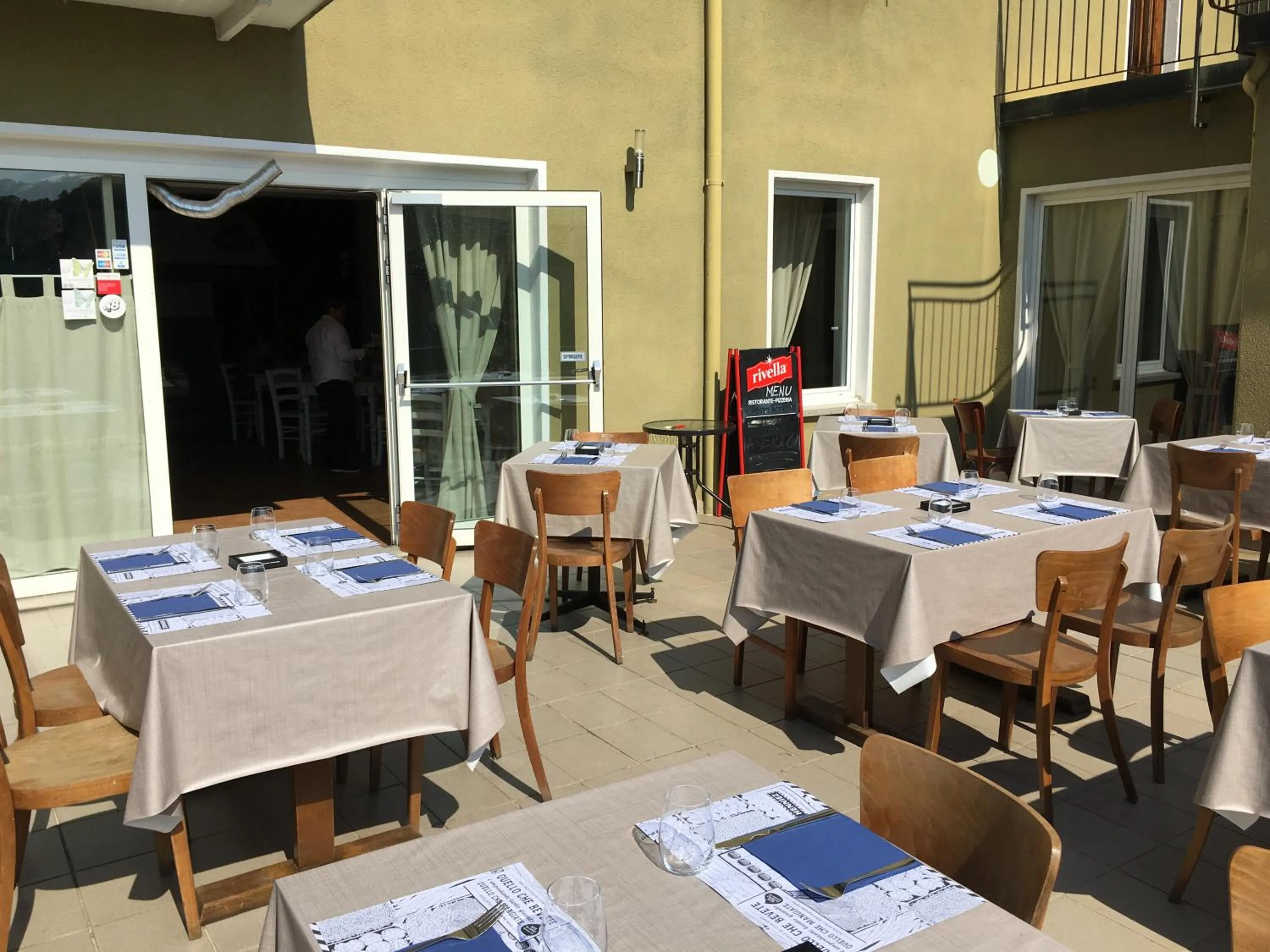 Balcony/Terrace in Albergo Ristorante Belcantone