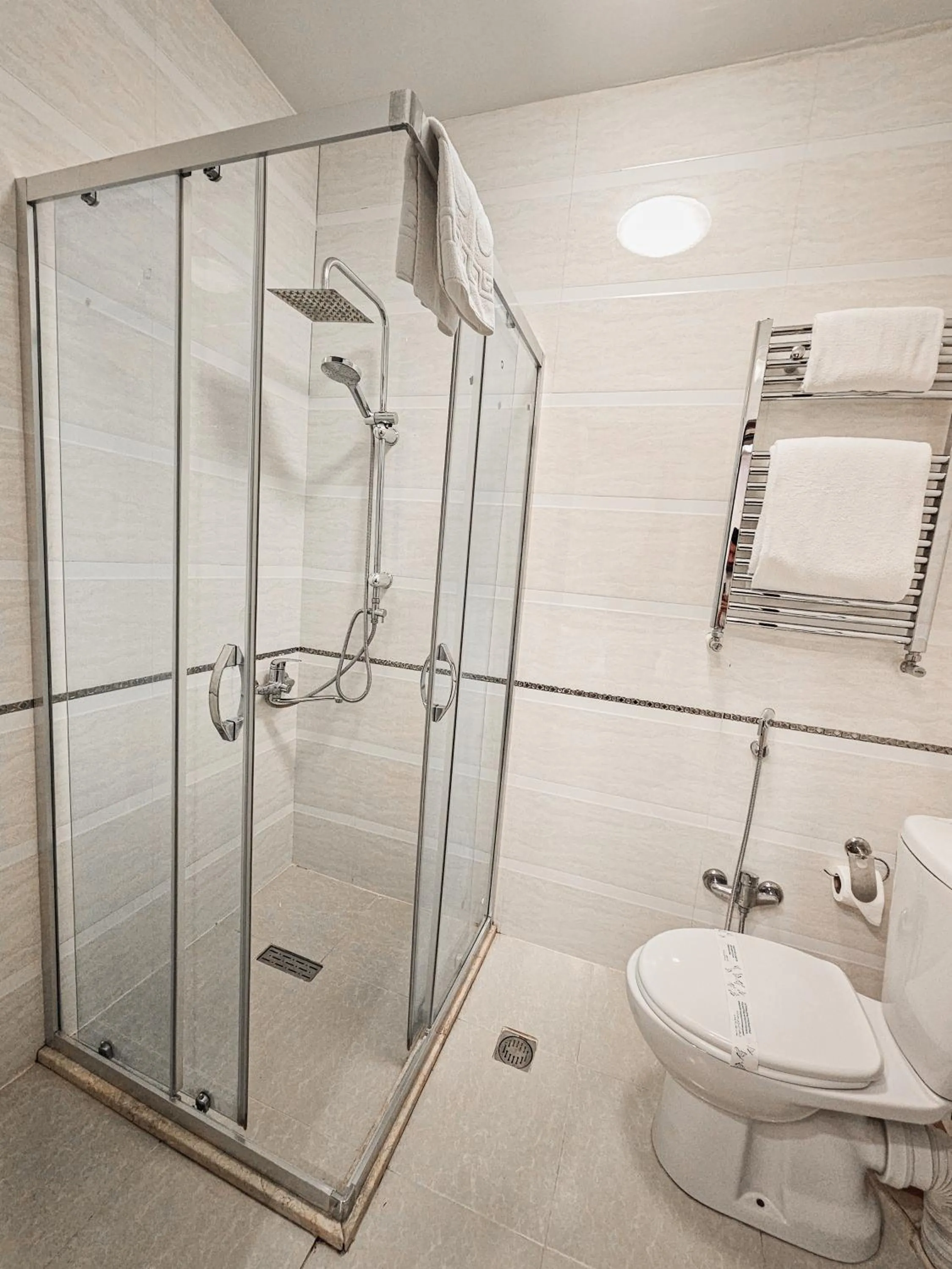 Shower in Safran Hotel