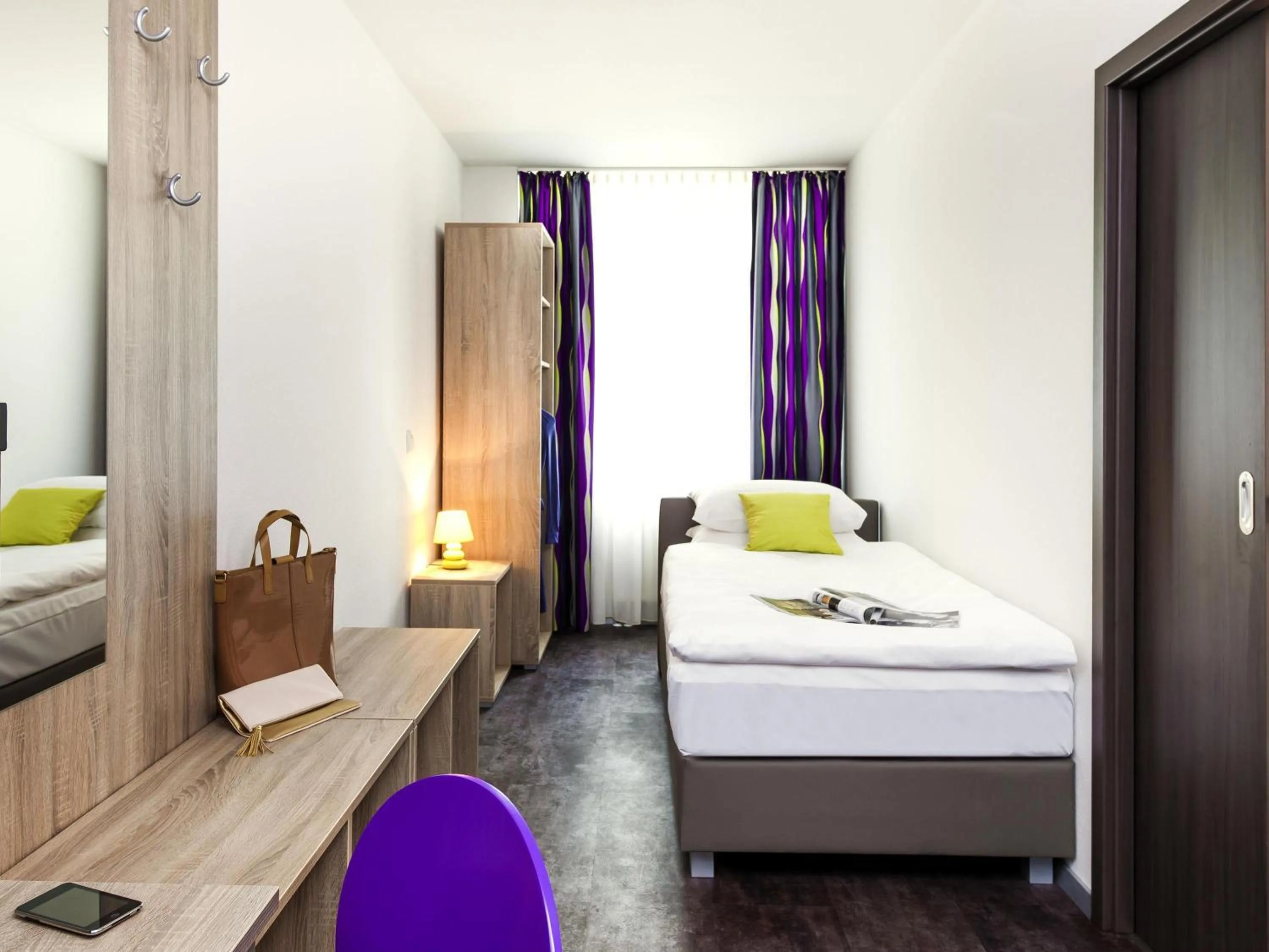 Bedroom, Bed in ibis Styles Arnsberg - Neheim