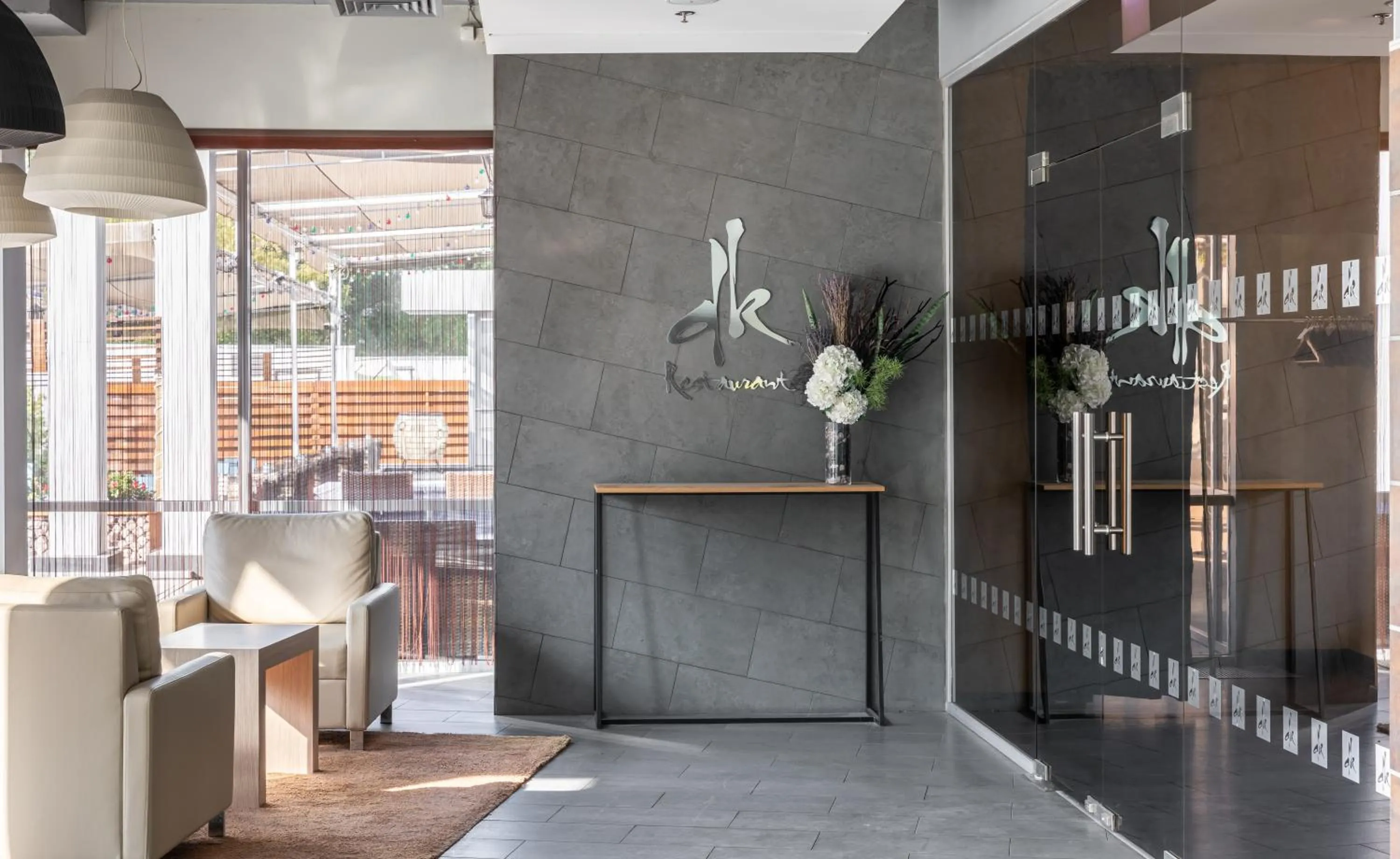 Restaurant/places to eat in Ramada Encore Kyiv