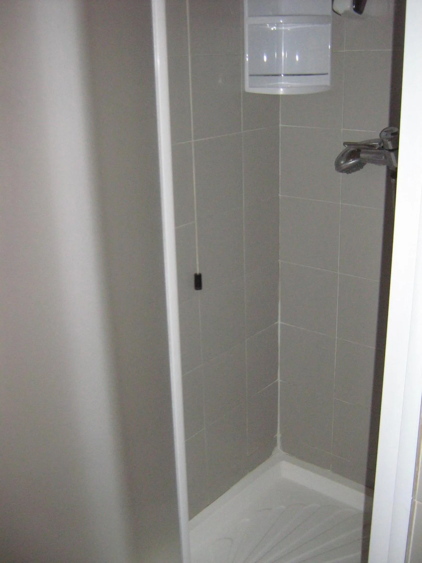 Shower in Hostiliae Ciminiera Hotel