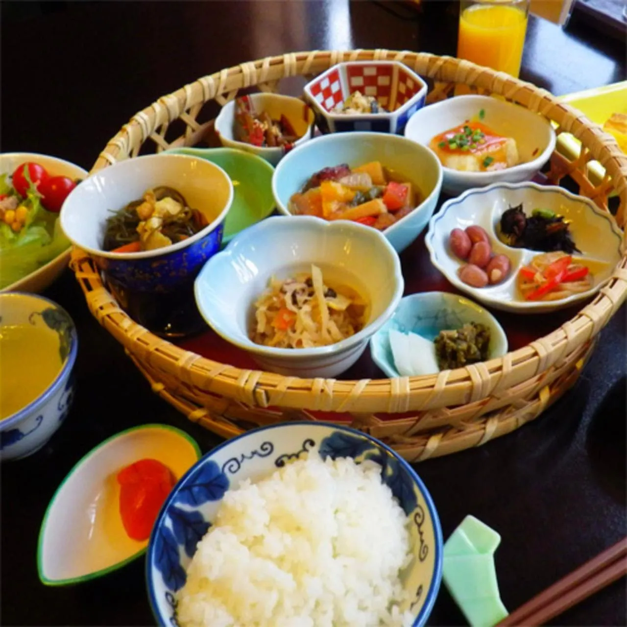 Breakfast in Sakadojo