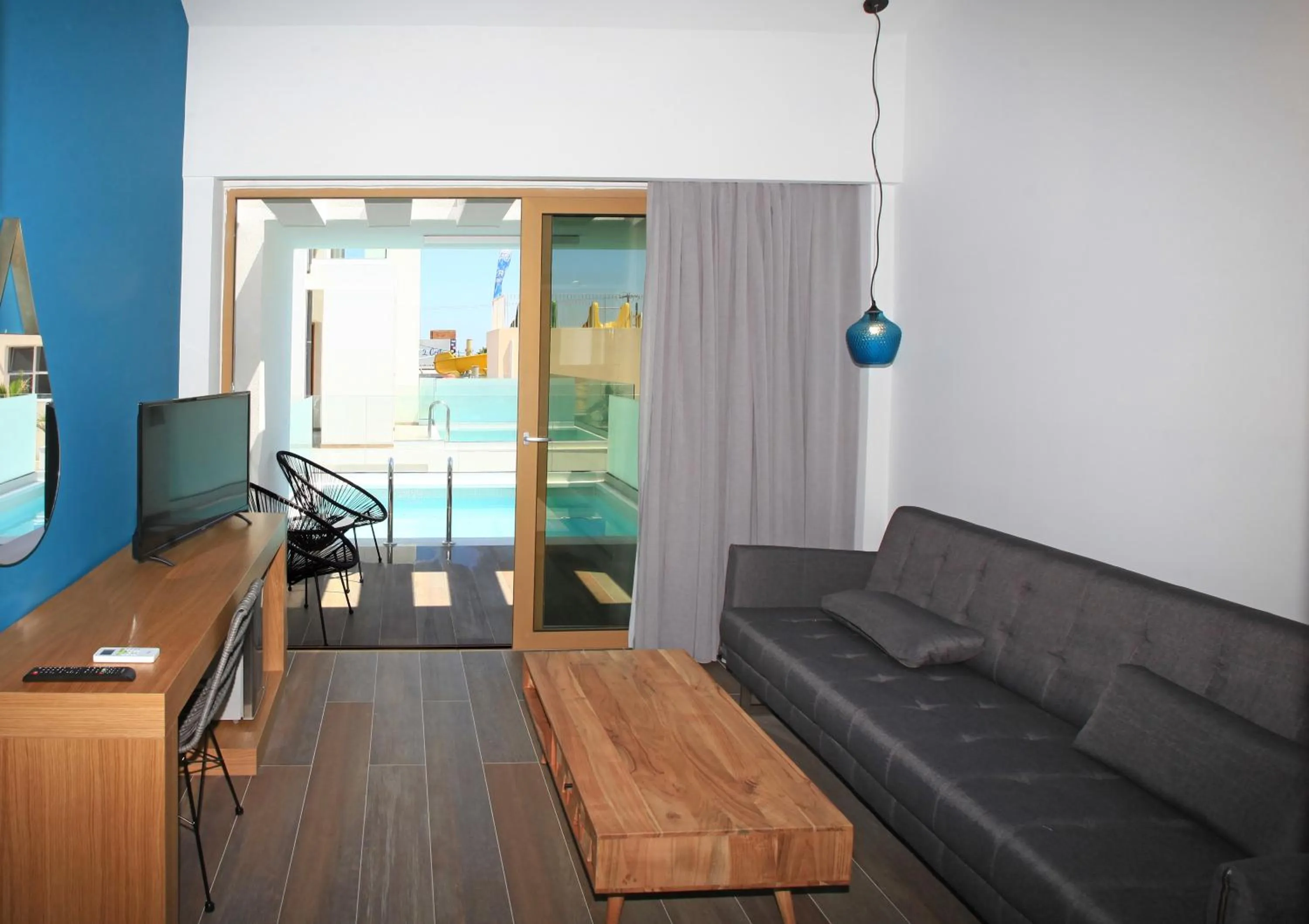 Balcony/Terrace in Meropi Hotel & Apartments