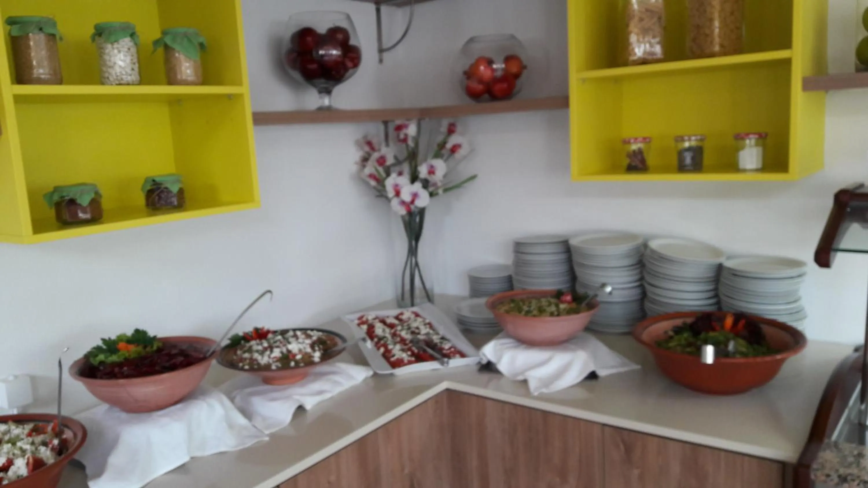 Food and drinks in Meropi Hotel & Apartments