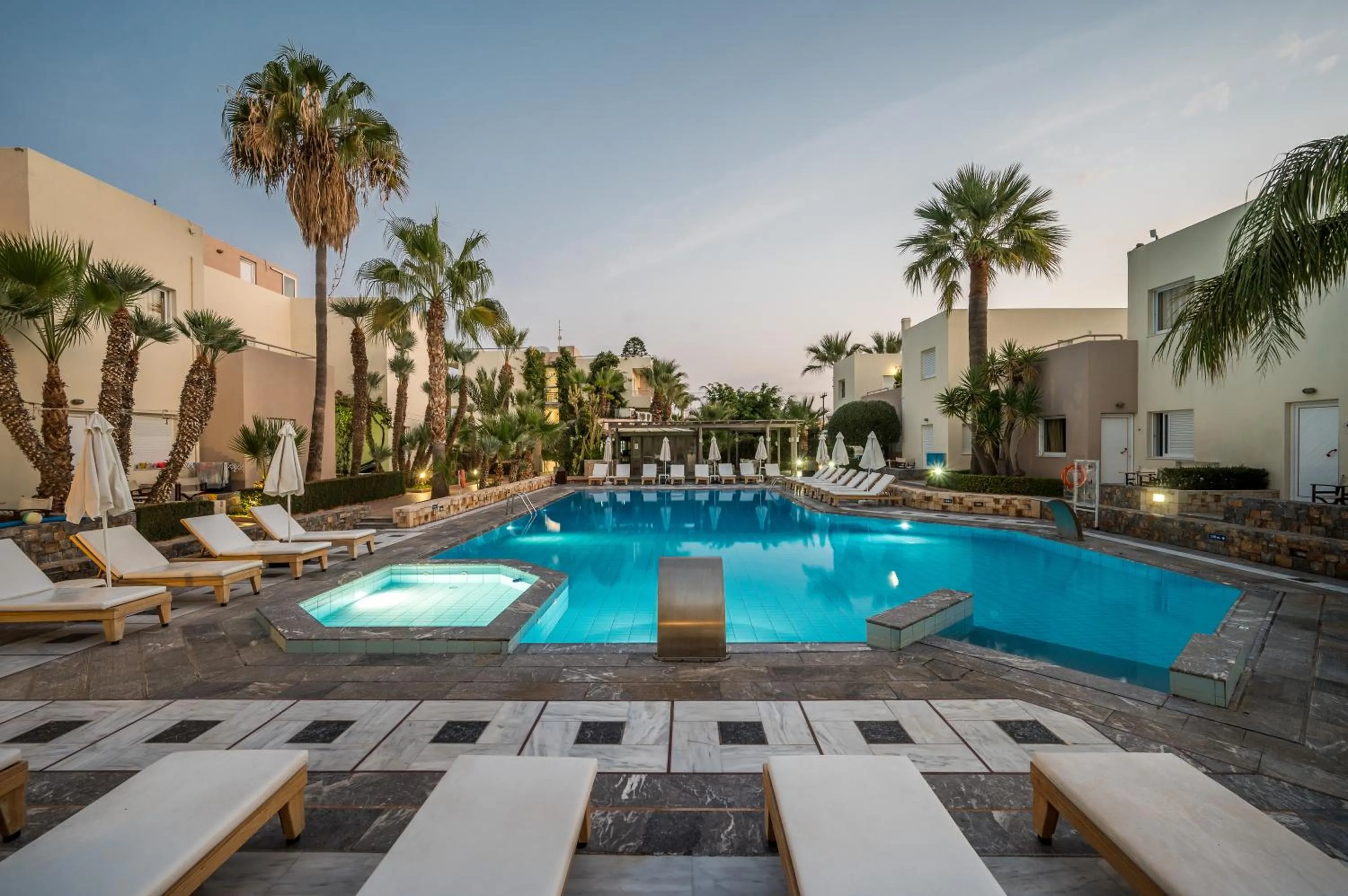 Meropi Hotel & Apartments