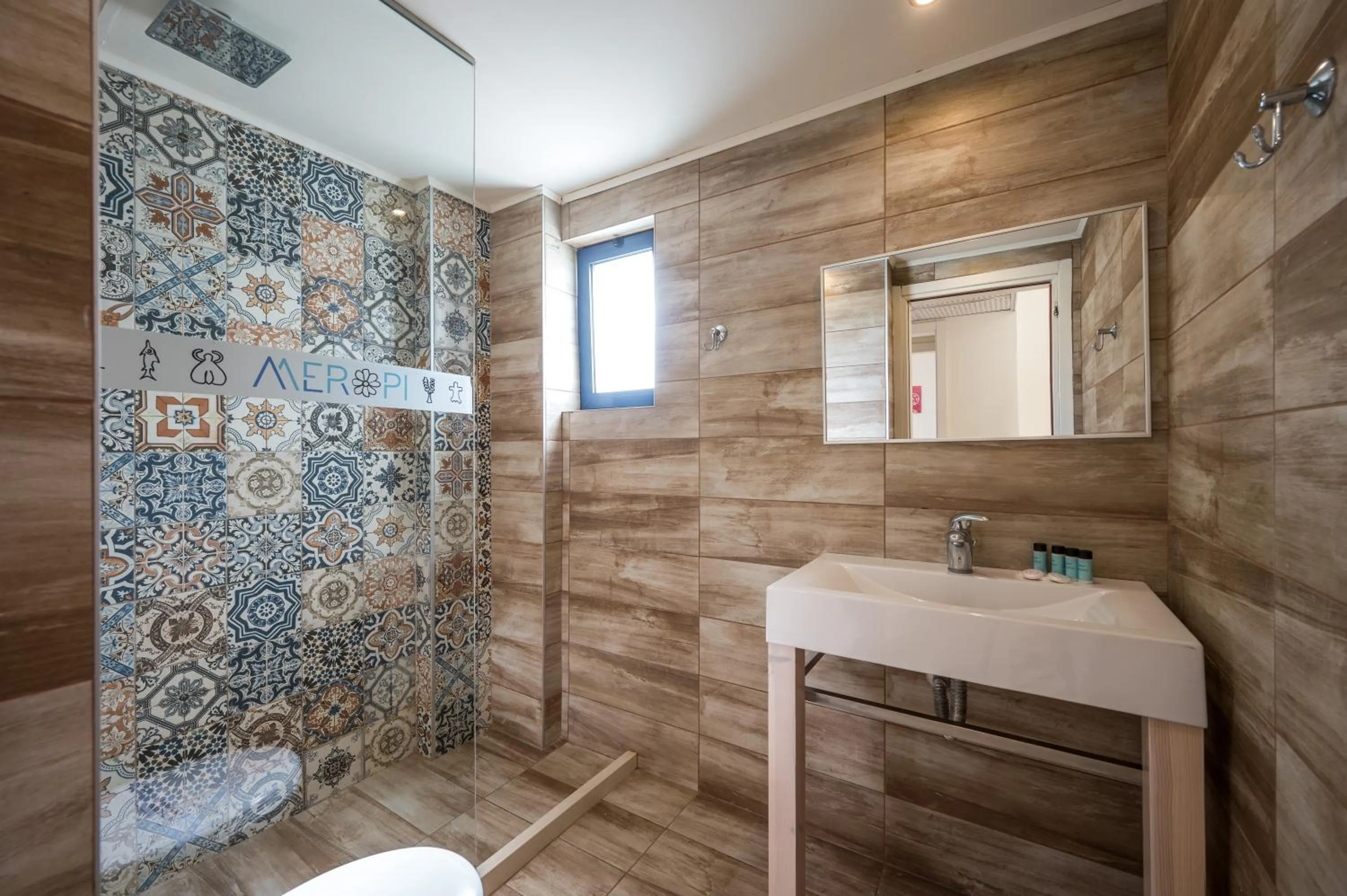 Meropi Hotel & Apartments