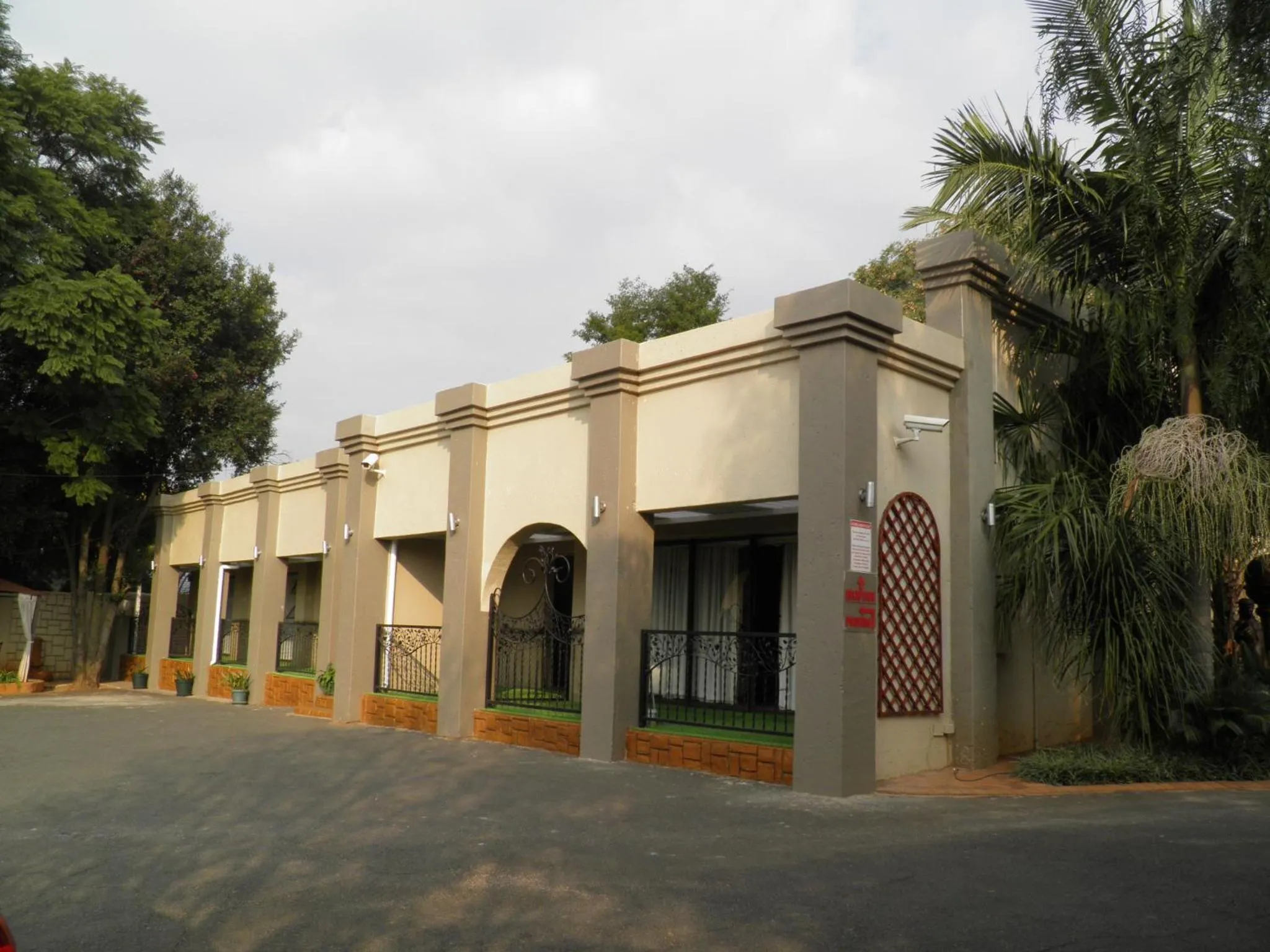 Property building in Homestay Travel Guest House