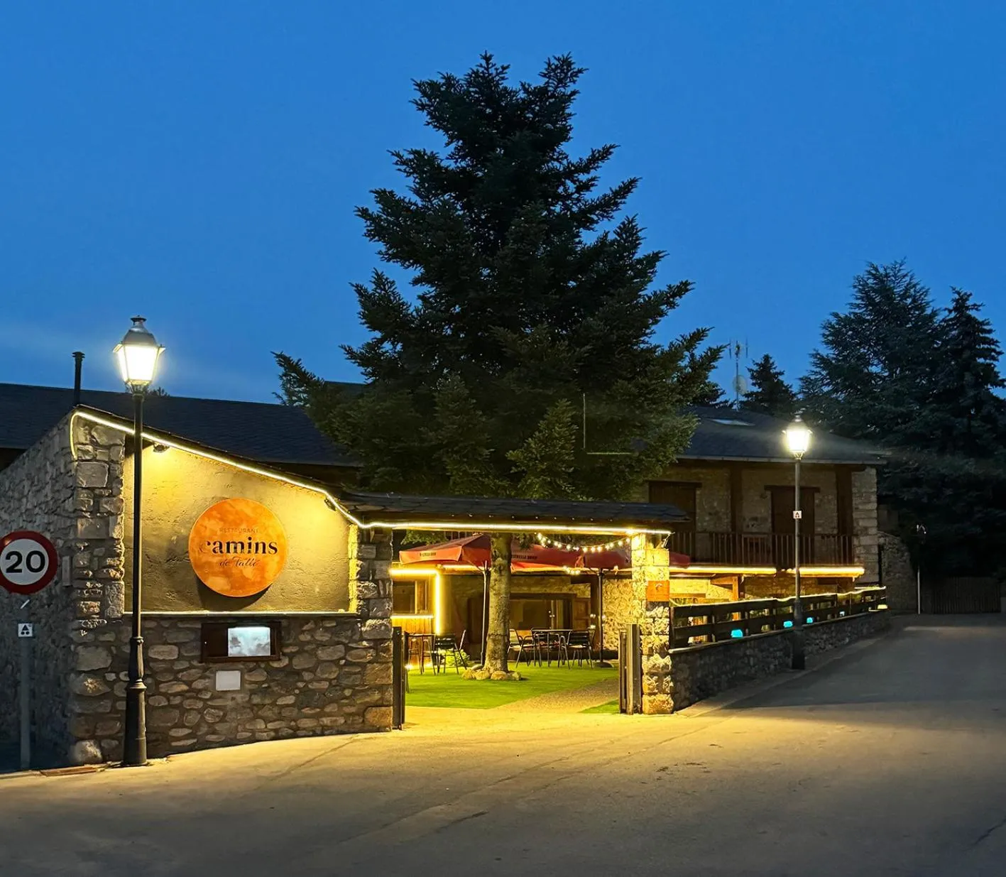 Property building in Hotel Cal Rei de Talló