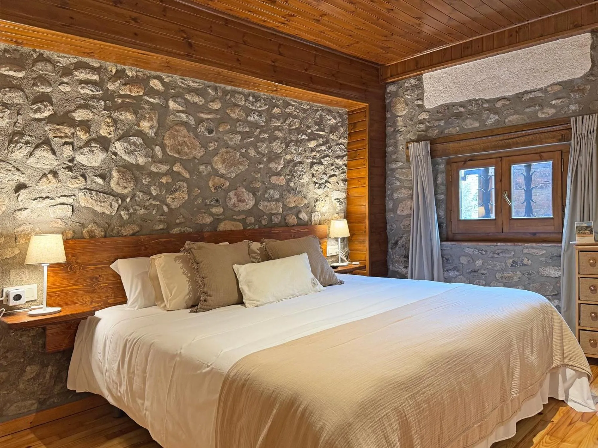 Bed in Hotel Cal Rei de Talló