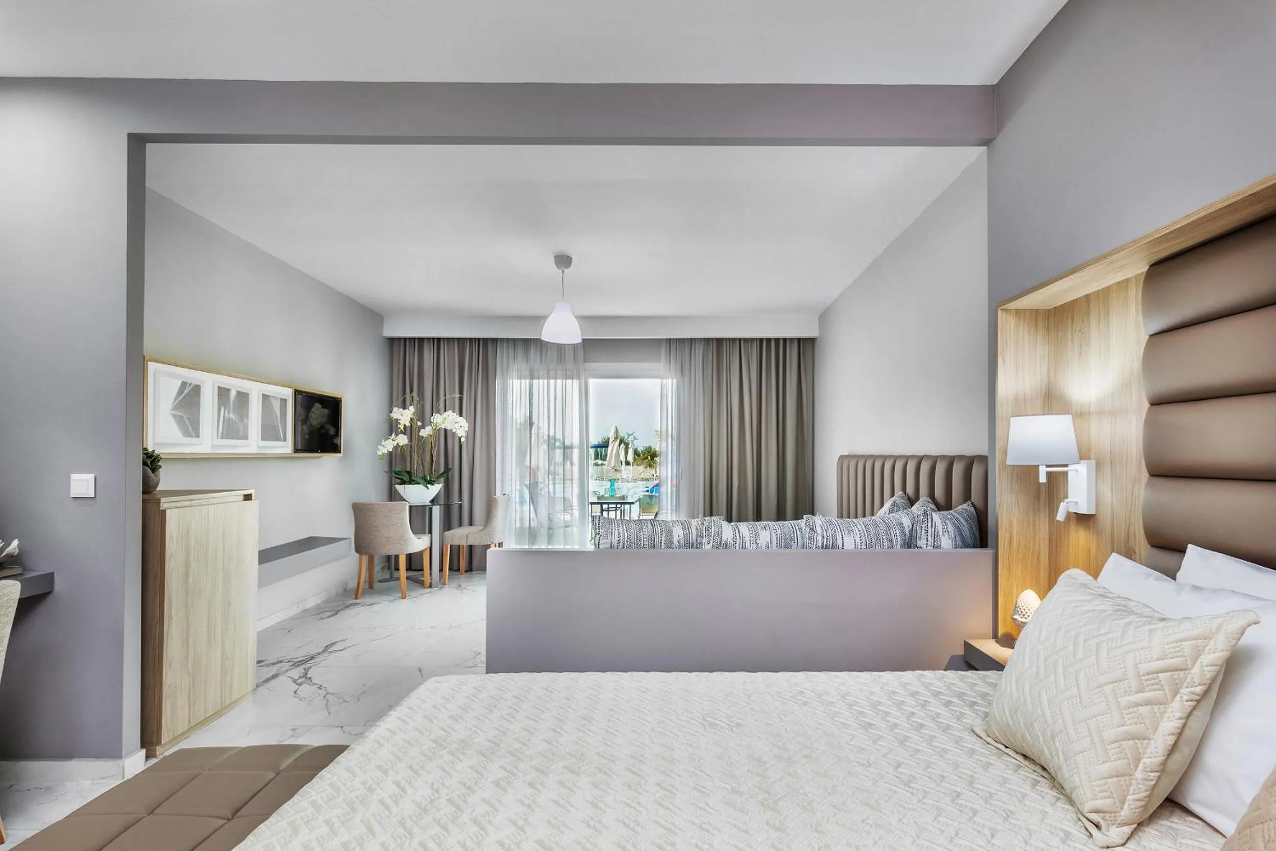 Photo of the whole room, Bed in Anna Hotel