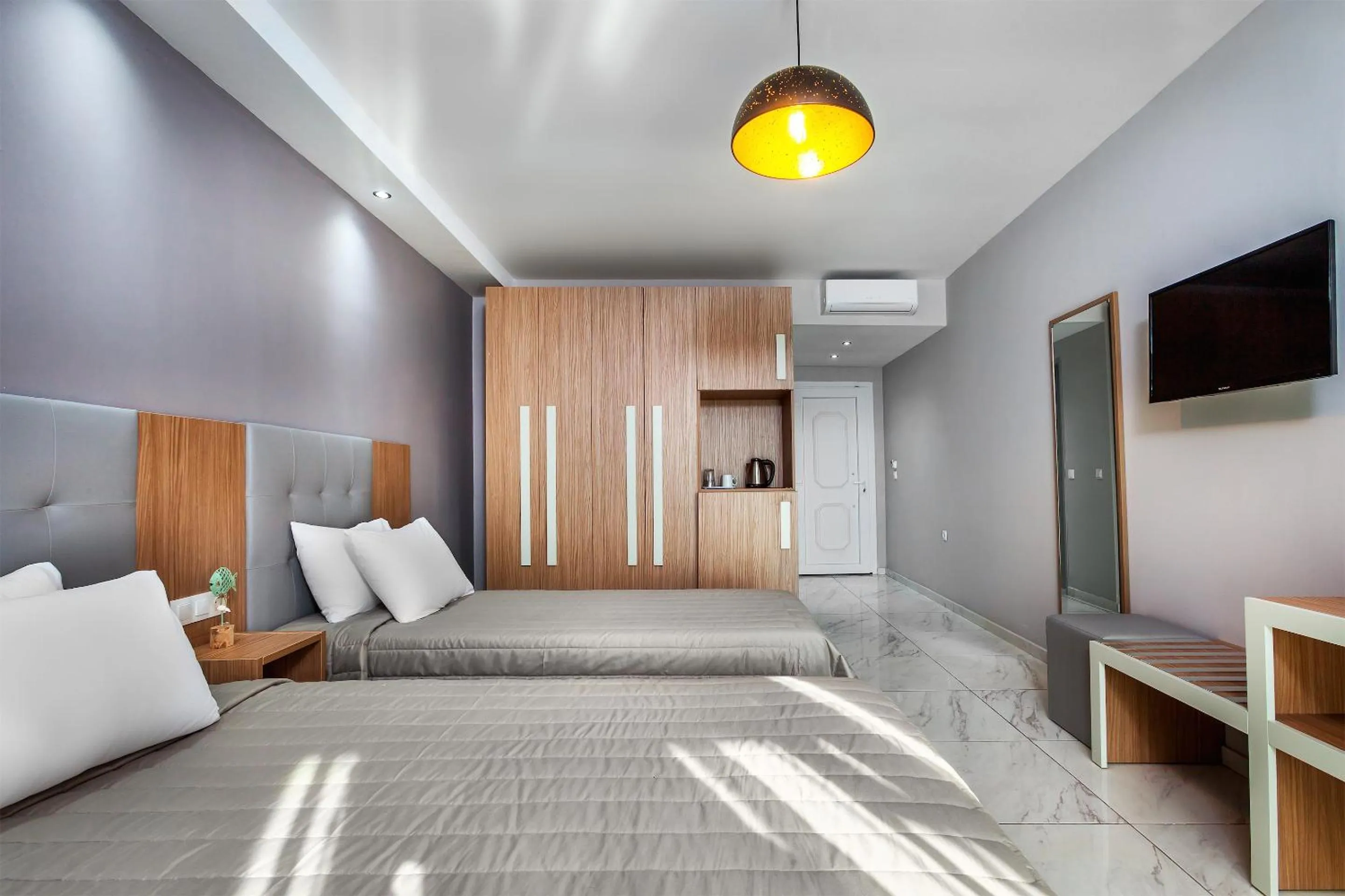 Photo of the whole room, Bed in Anna Hotel