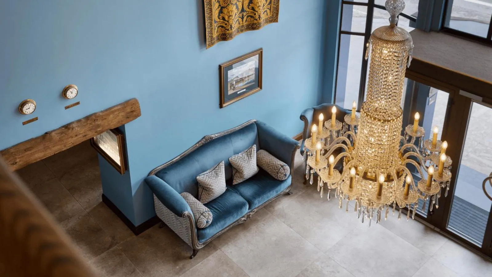 Lobby or reception in Dooley's Hotel