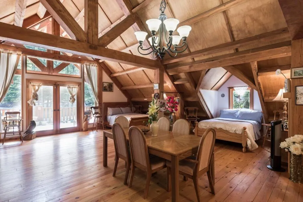 Bed in Owl Street Lodge