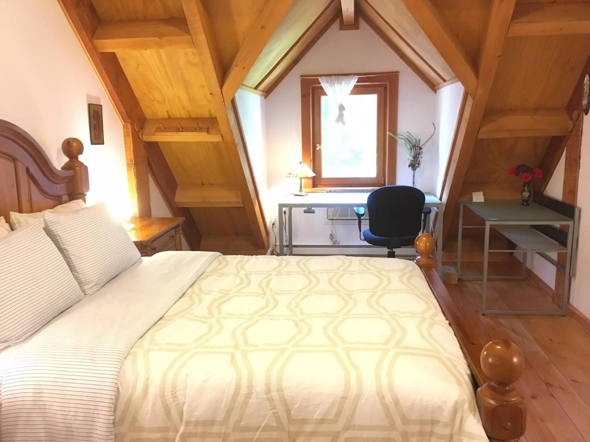 Bed in Owl Street Lodge