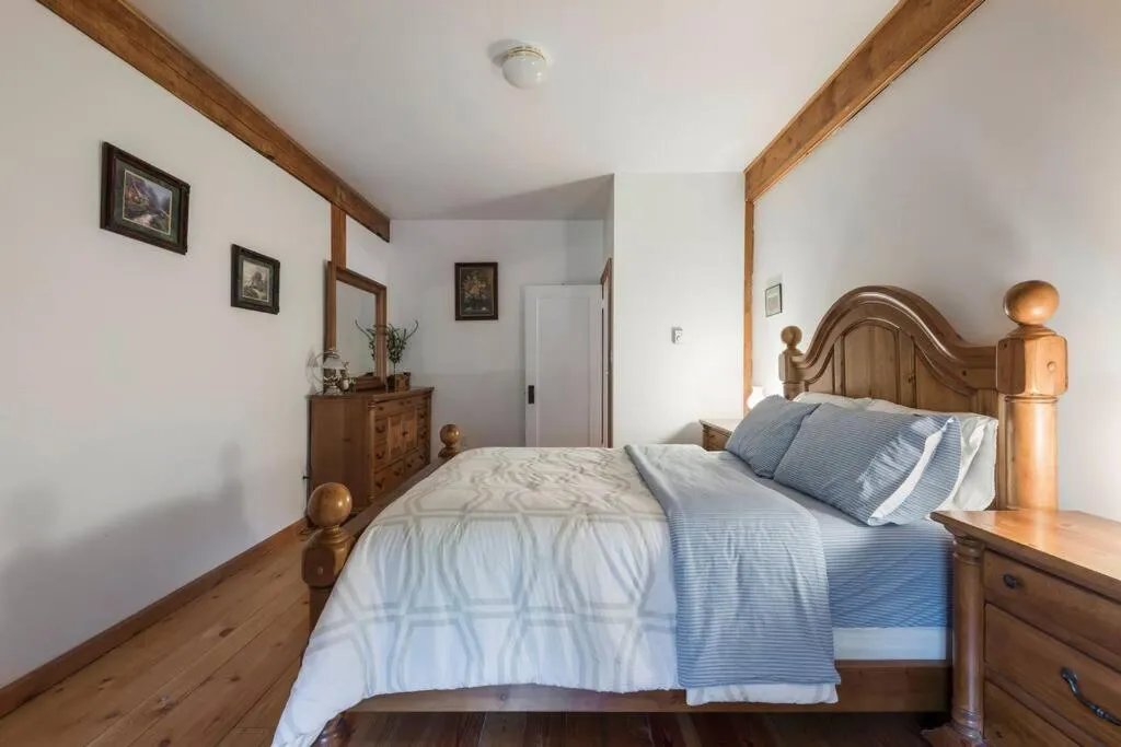 Bed in Owl Street Lodge