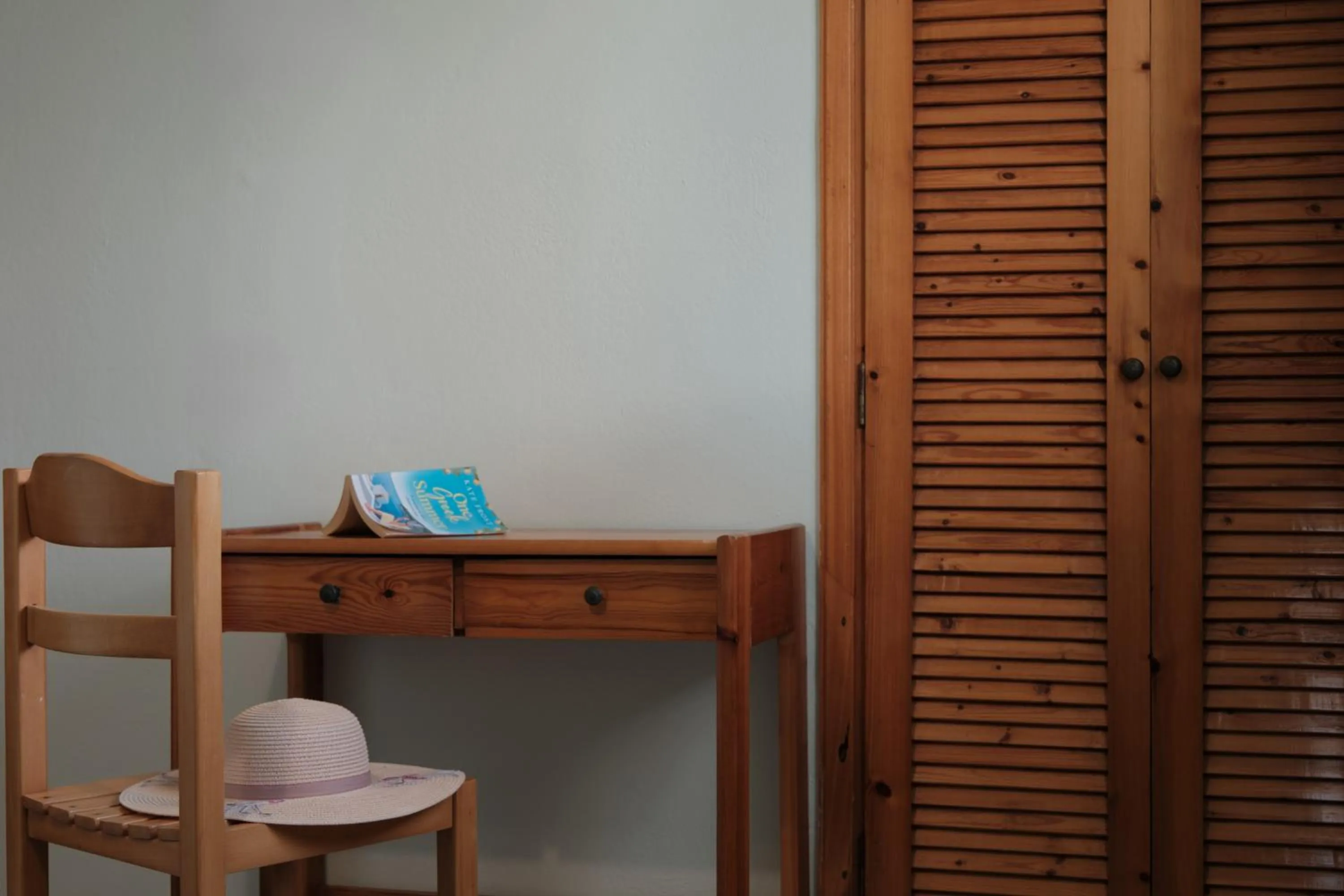 wardrobe in Feeloxenia Corfu Apartments