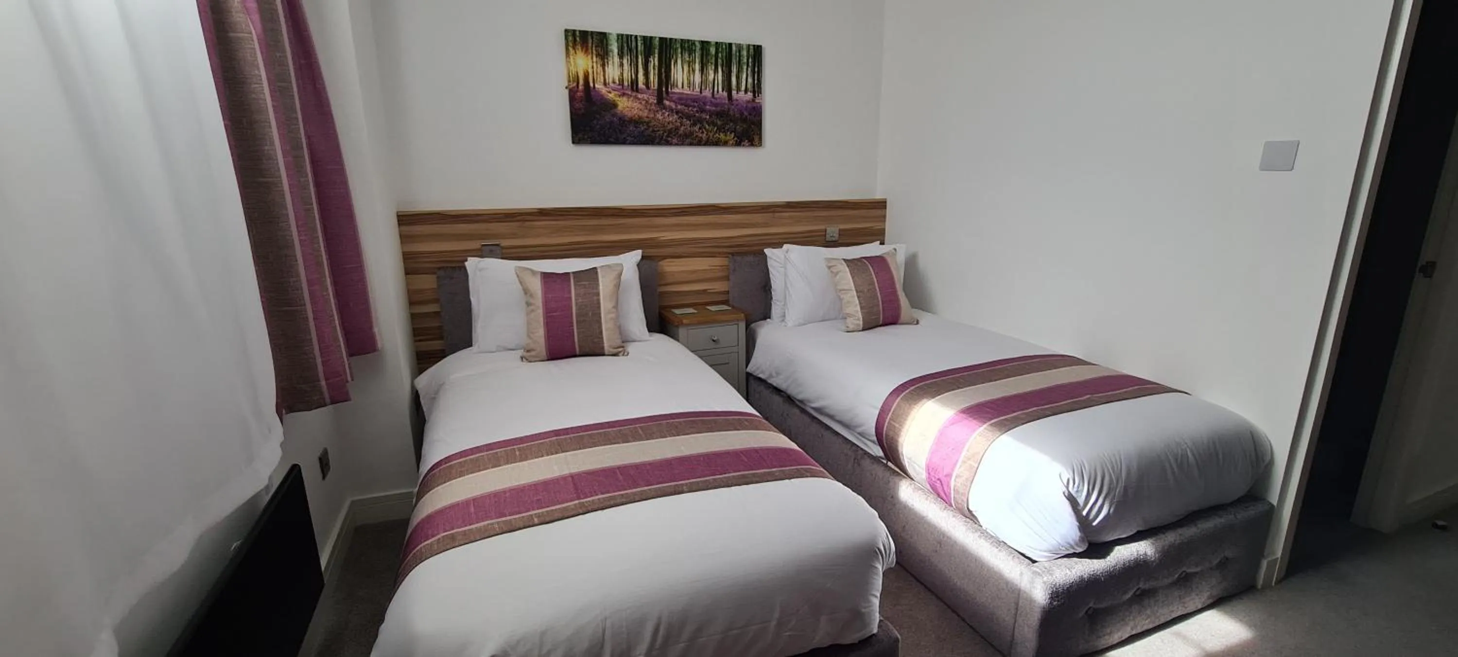 Bedroom, Bed in Escape Hotel