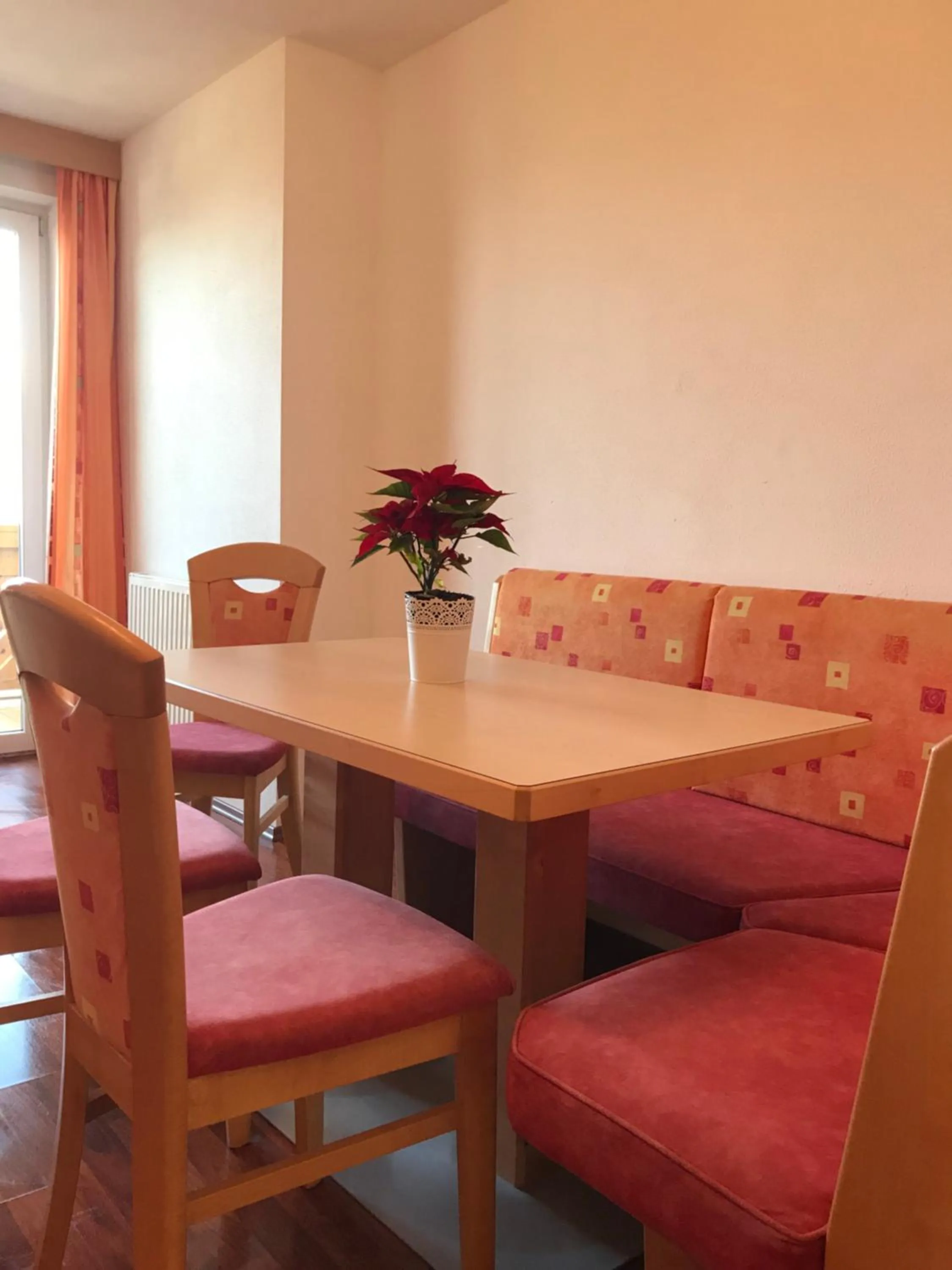 Dining area in Apartment Sonnblick