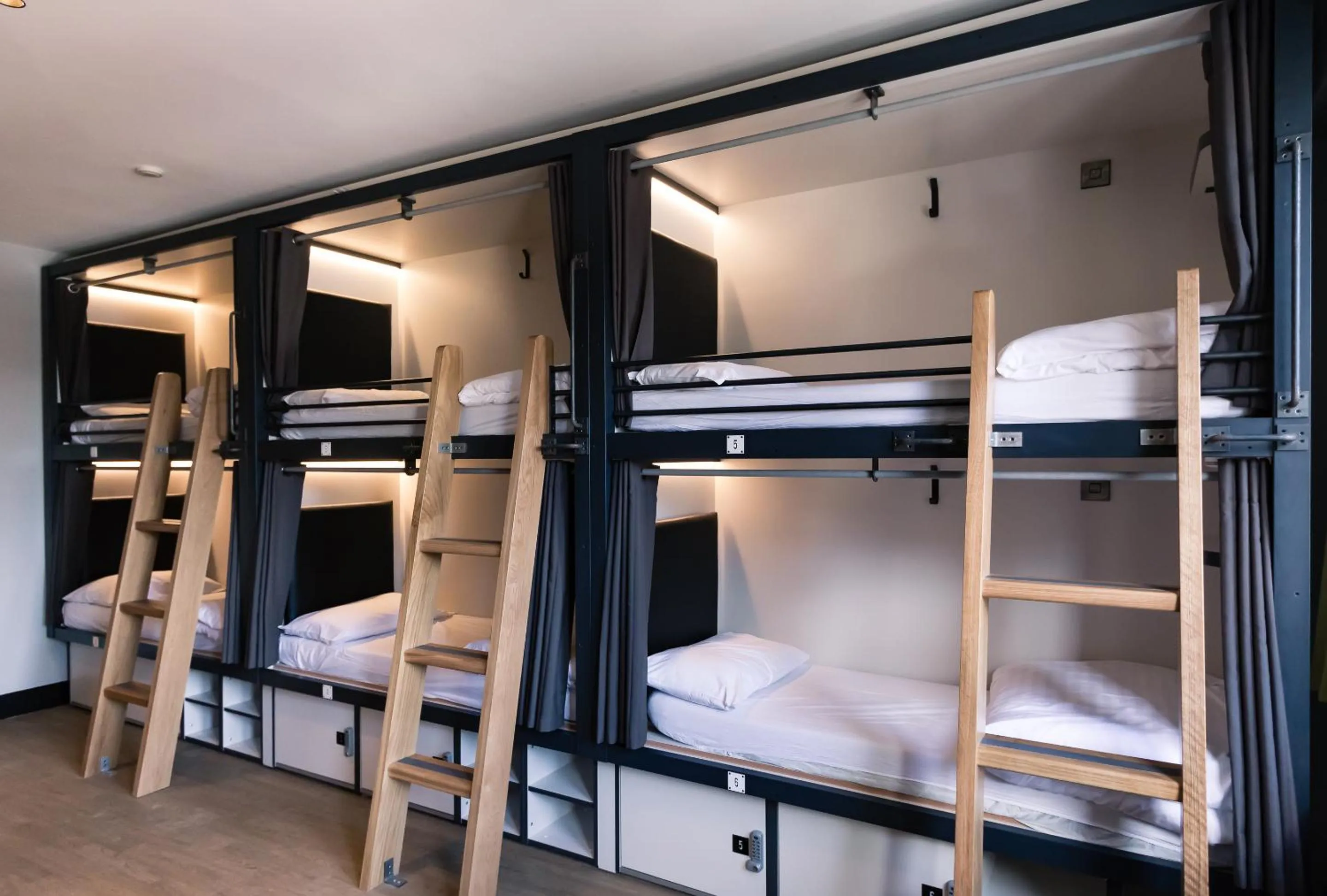 Photo of the whole room, Bed in Latroupe Jacobs Inn