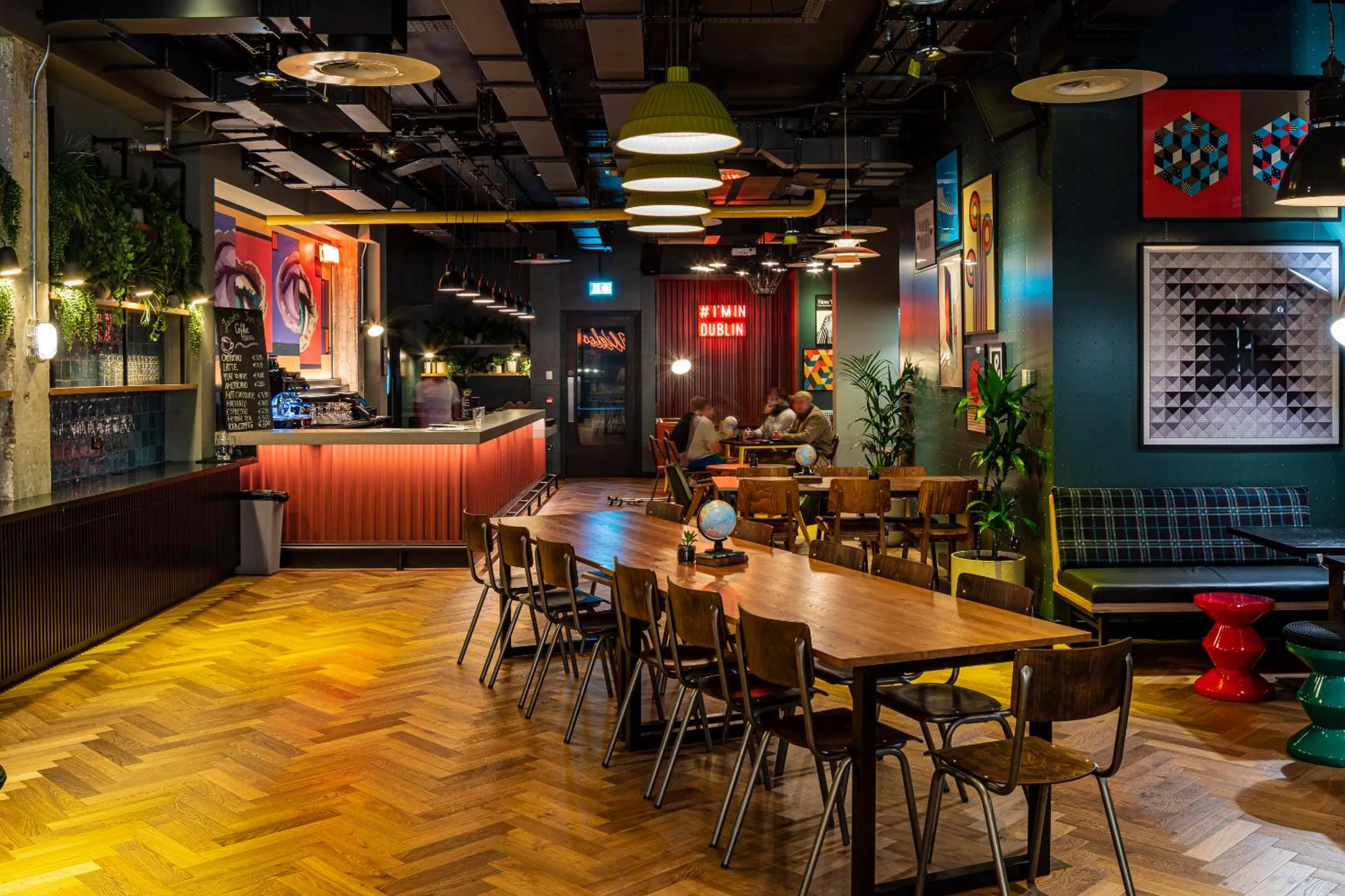 Restaurant/places to eat in Latroupe Jacobs Inn