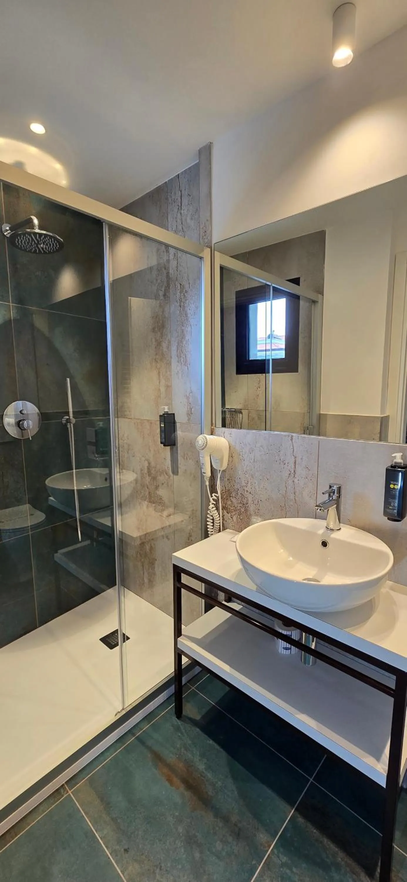 Shower in Hotel Grazia Riccione