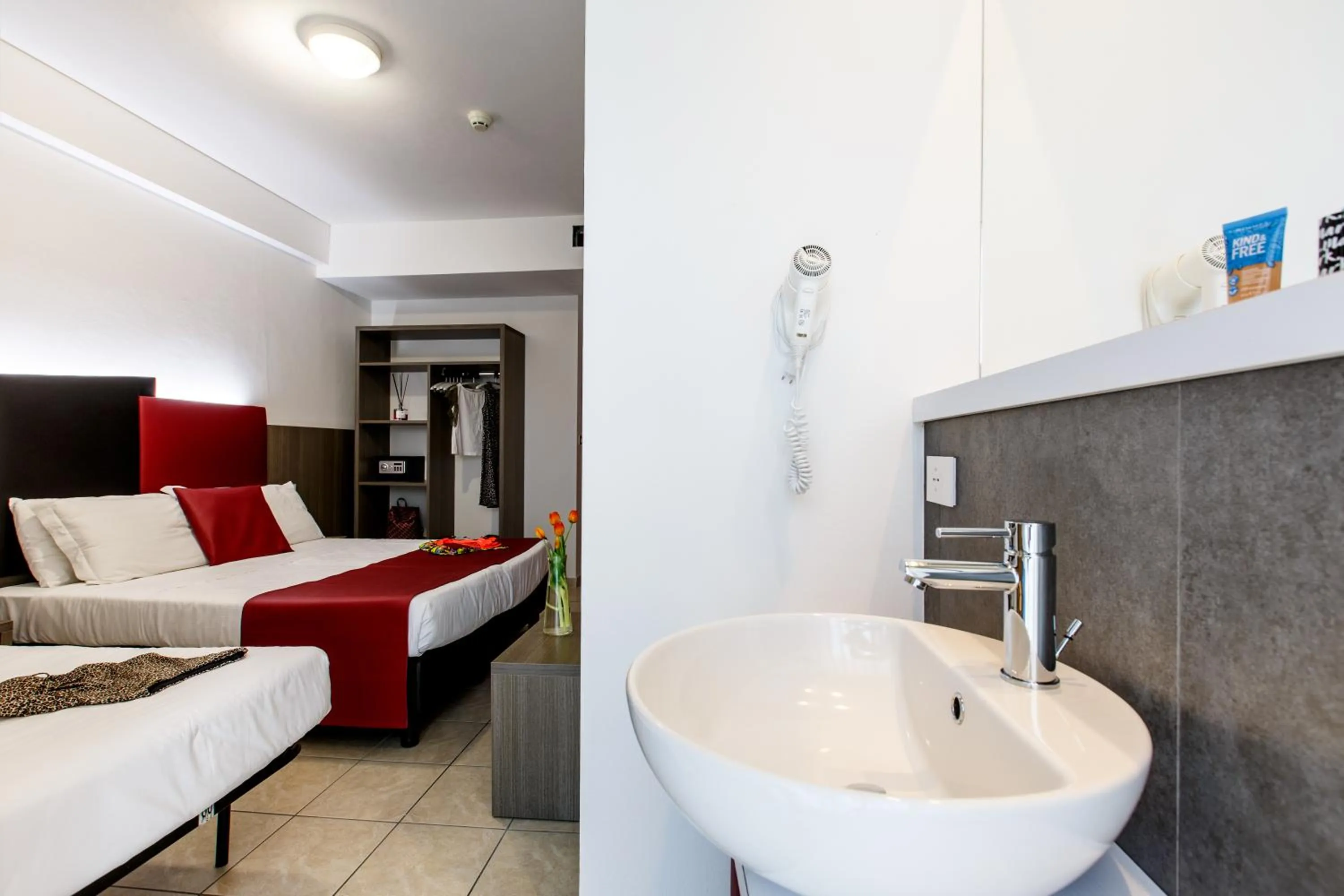 Bathroom, Bed in Hotel Grazia Riccione
