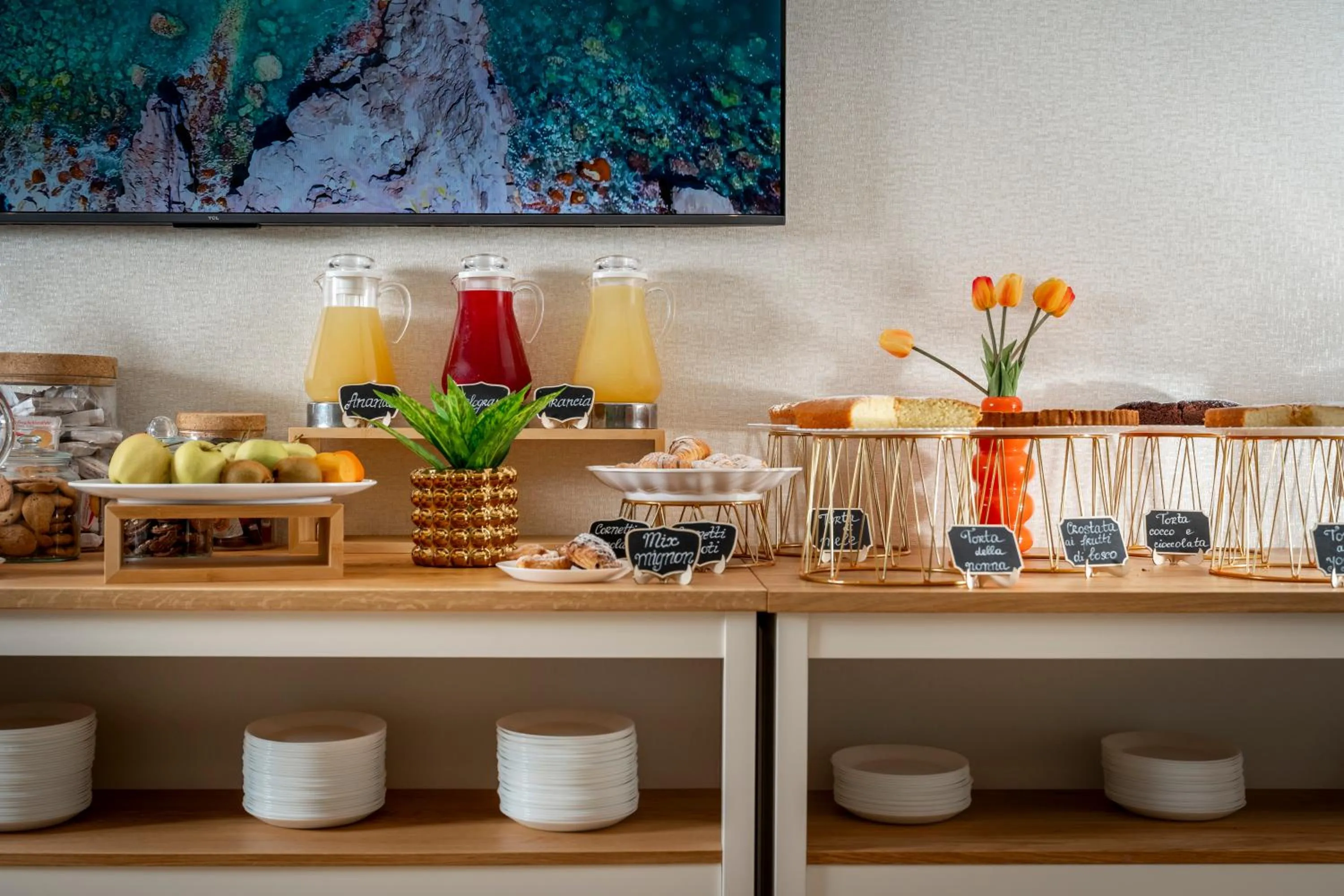 Buffet breakfast in Hotel Grazia Riccione