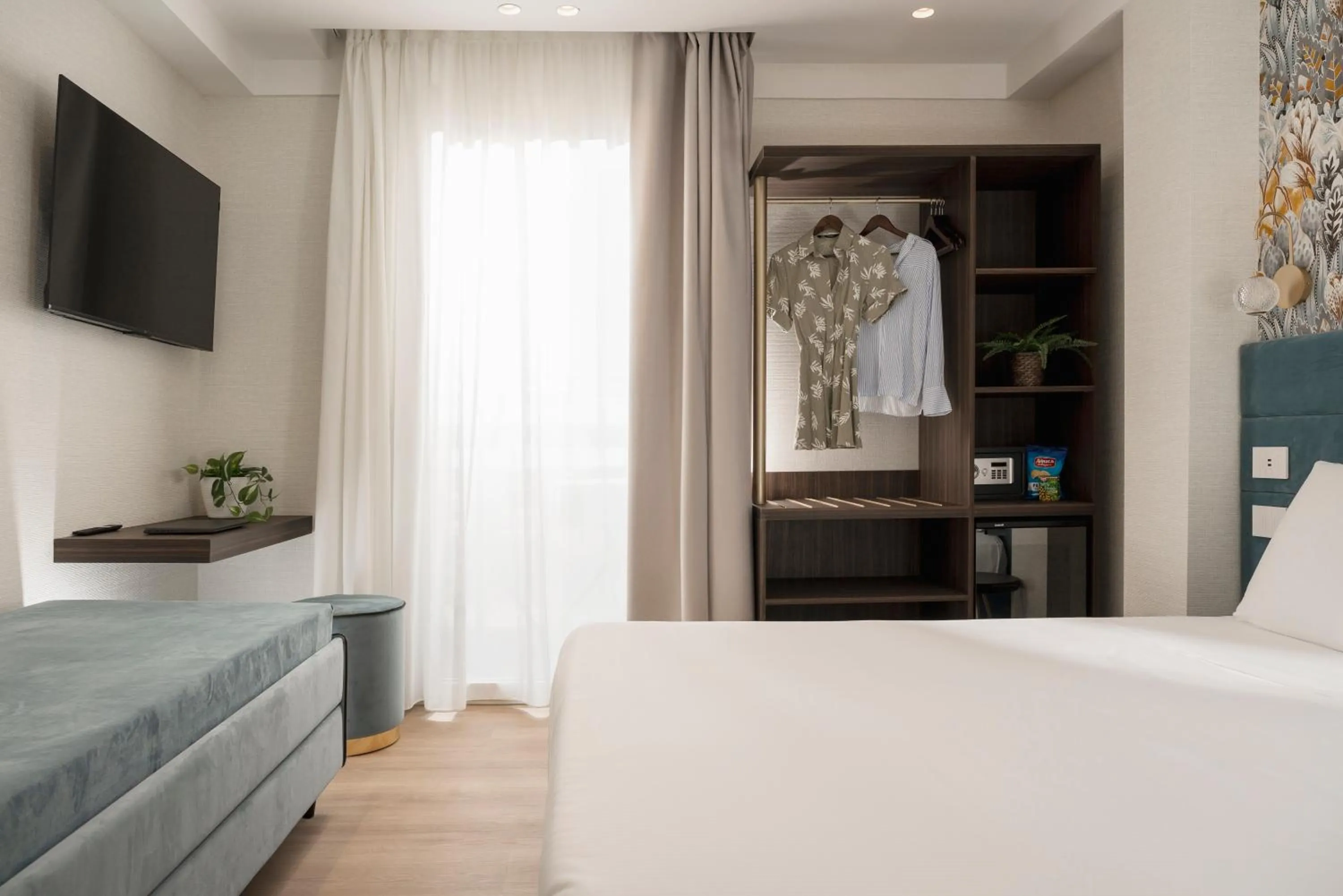 View (from property/room), Bed in Hotel Grazia Riccione