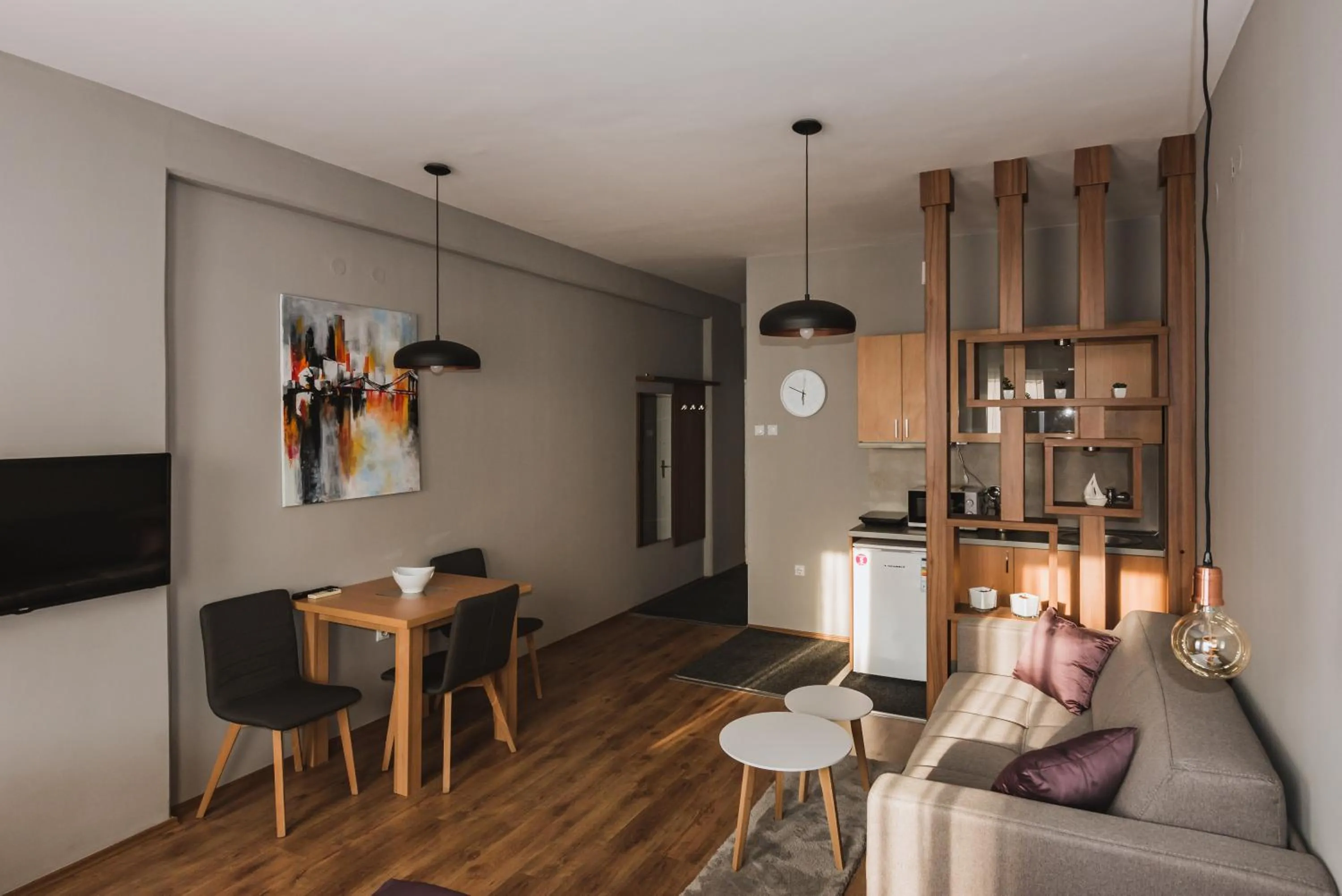 Central Plaza Apartments