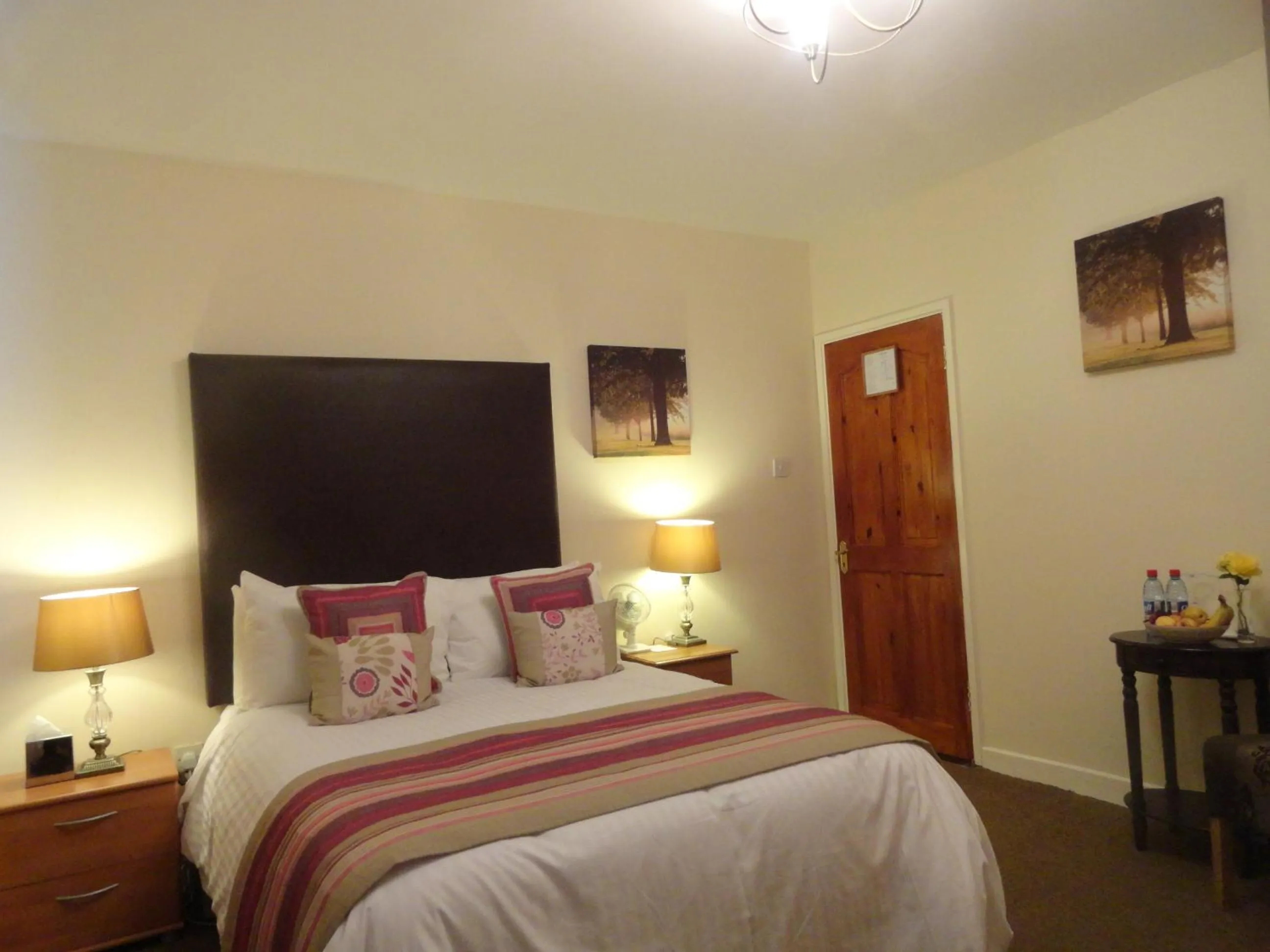 Photo of the whole room in Orley House B&B