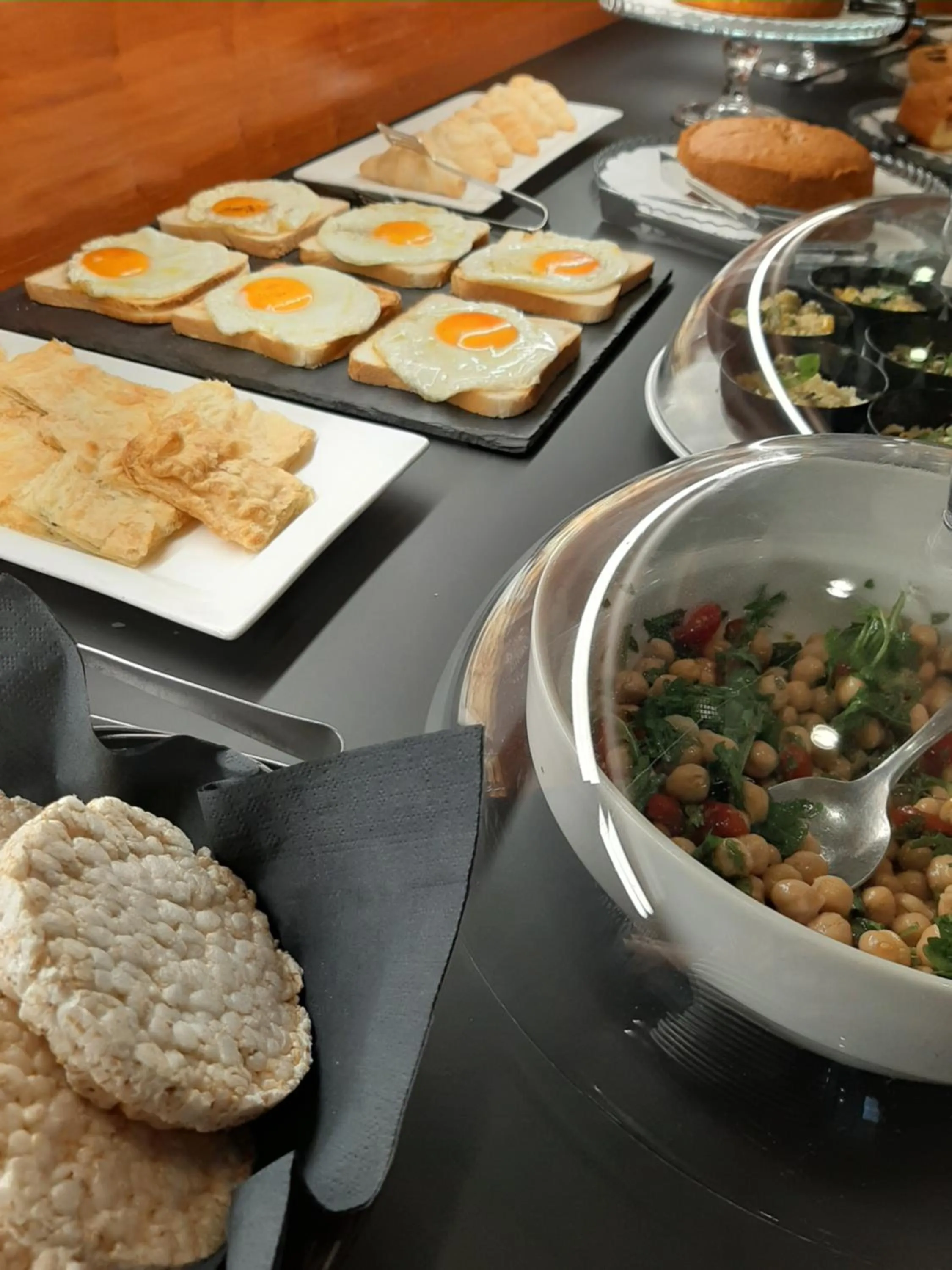 Breakfast in Hotel Originale by ALEhotels