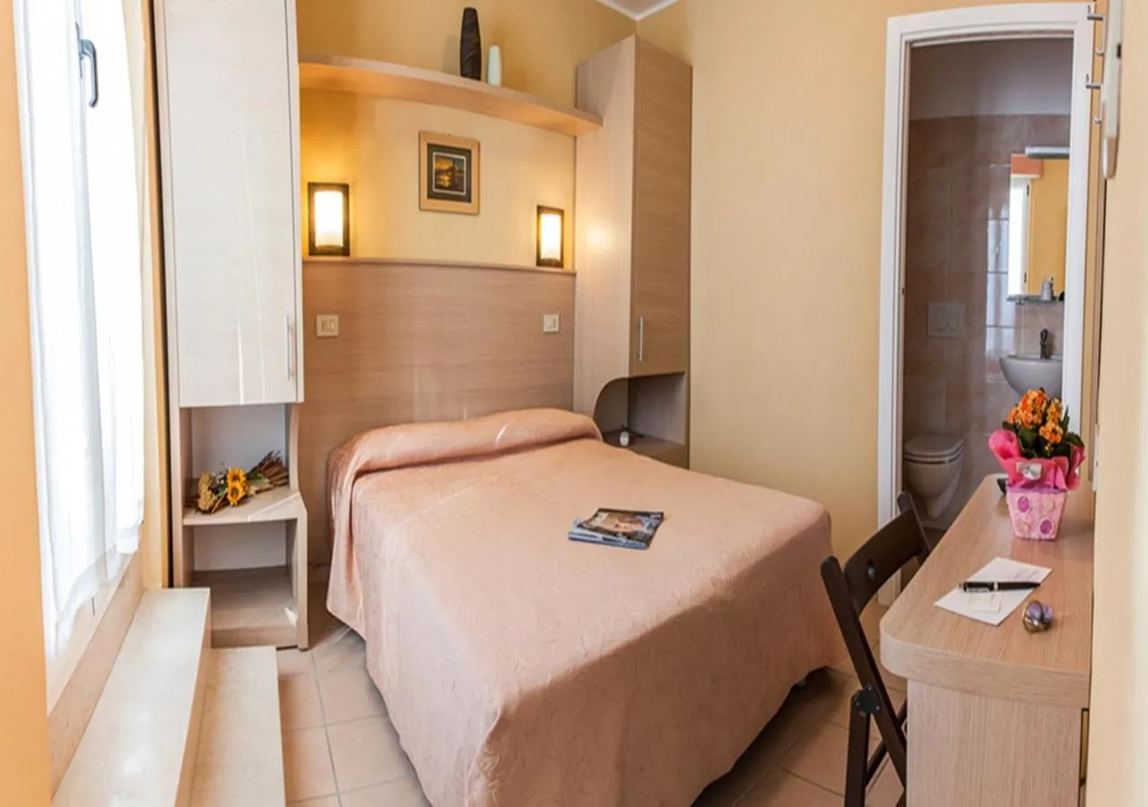 Balcony/Terrace, Bed in Hotel Originale by ALEhotels