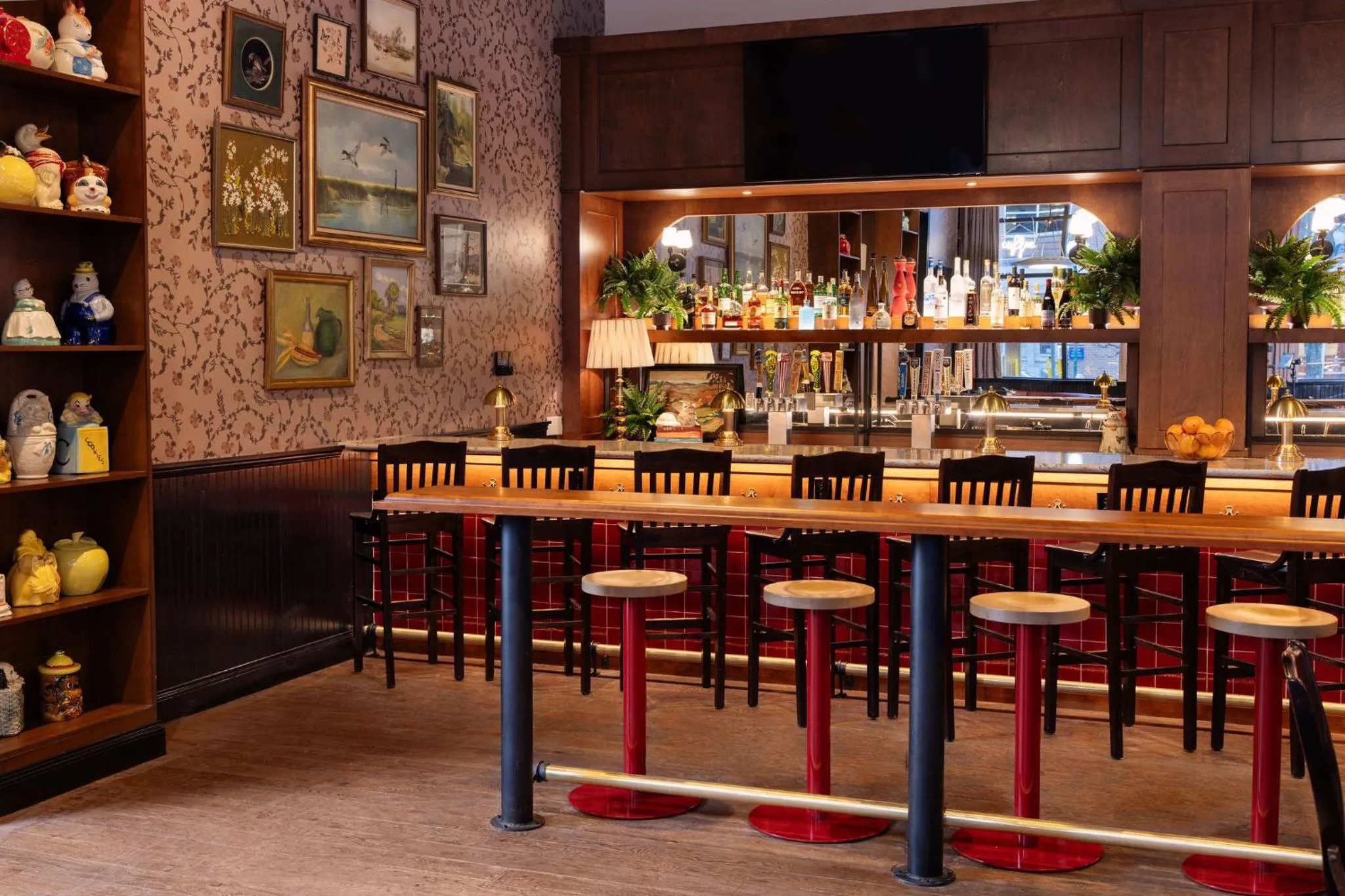 Restaurant/places to eat in Graduate by Hilton Bloomington