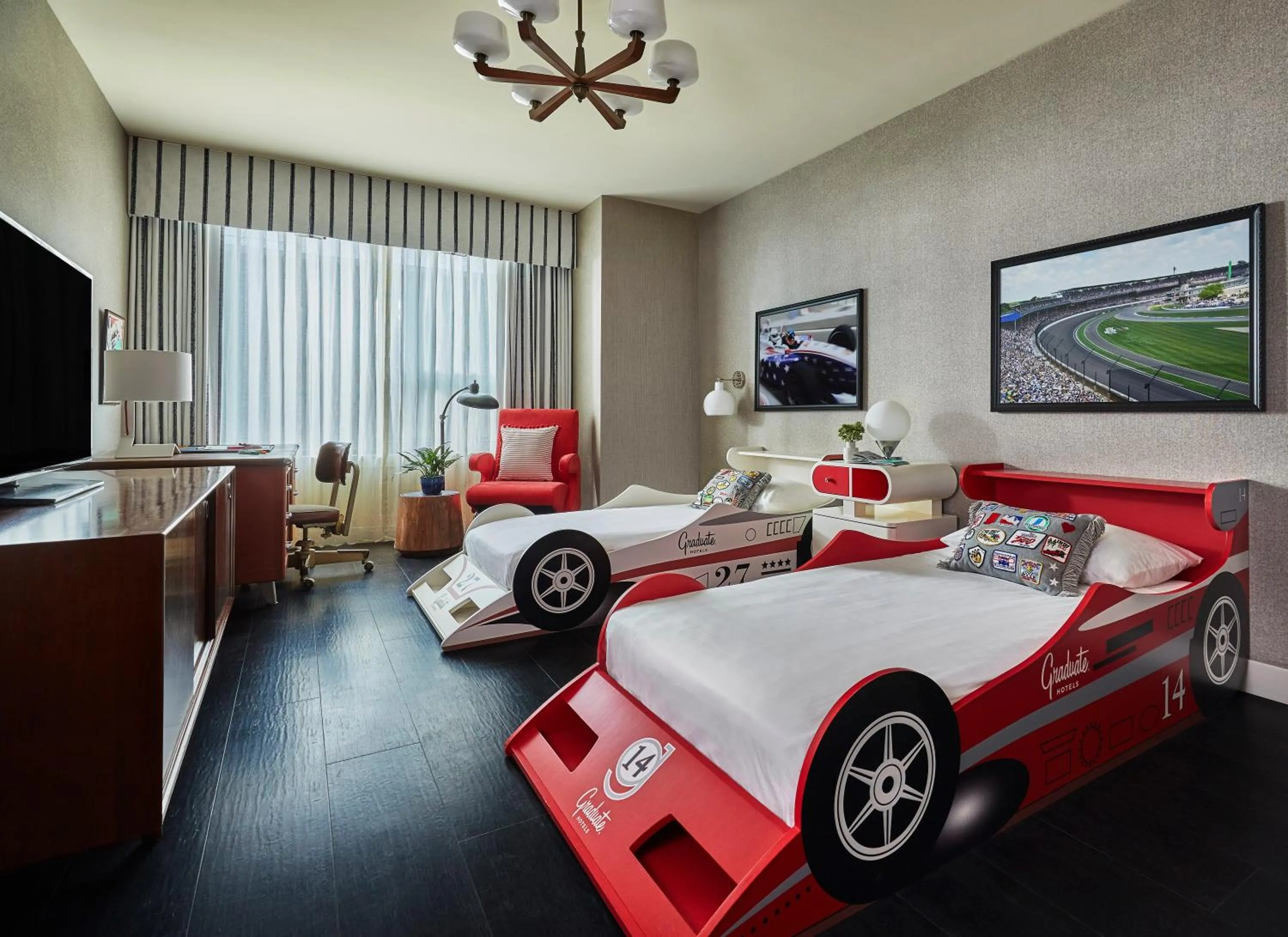 Bedroom, Bed in Graduate by Hilton Bloomington