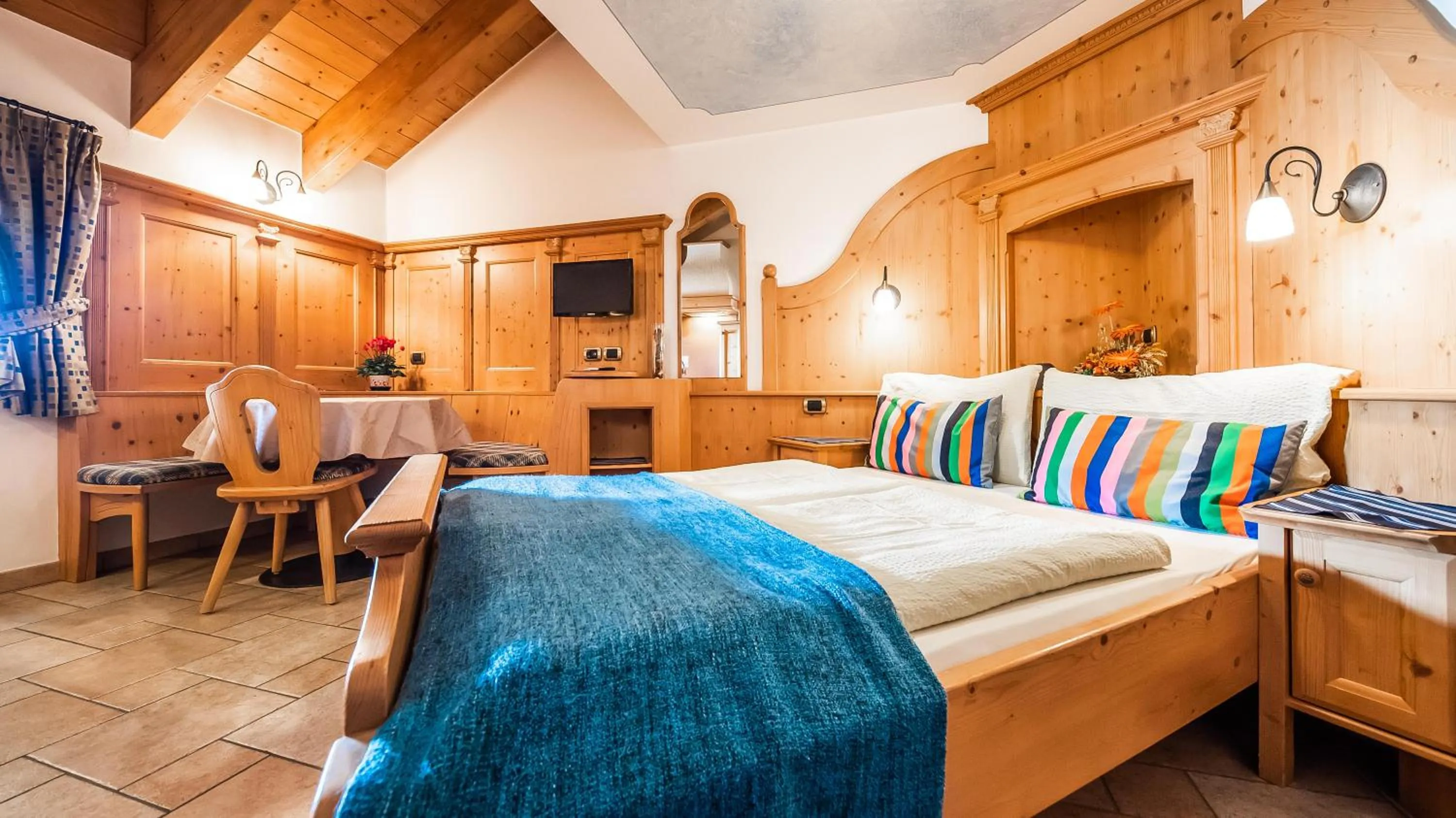 Photo of the whole room, Bed in Chalet Mottolino