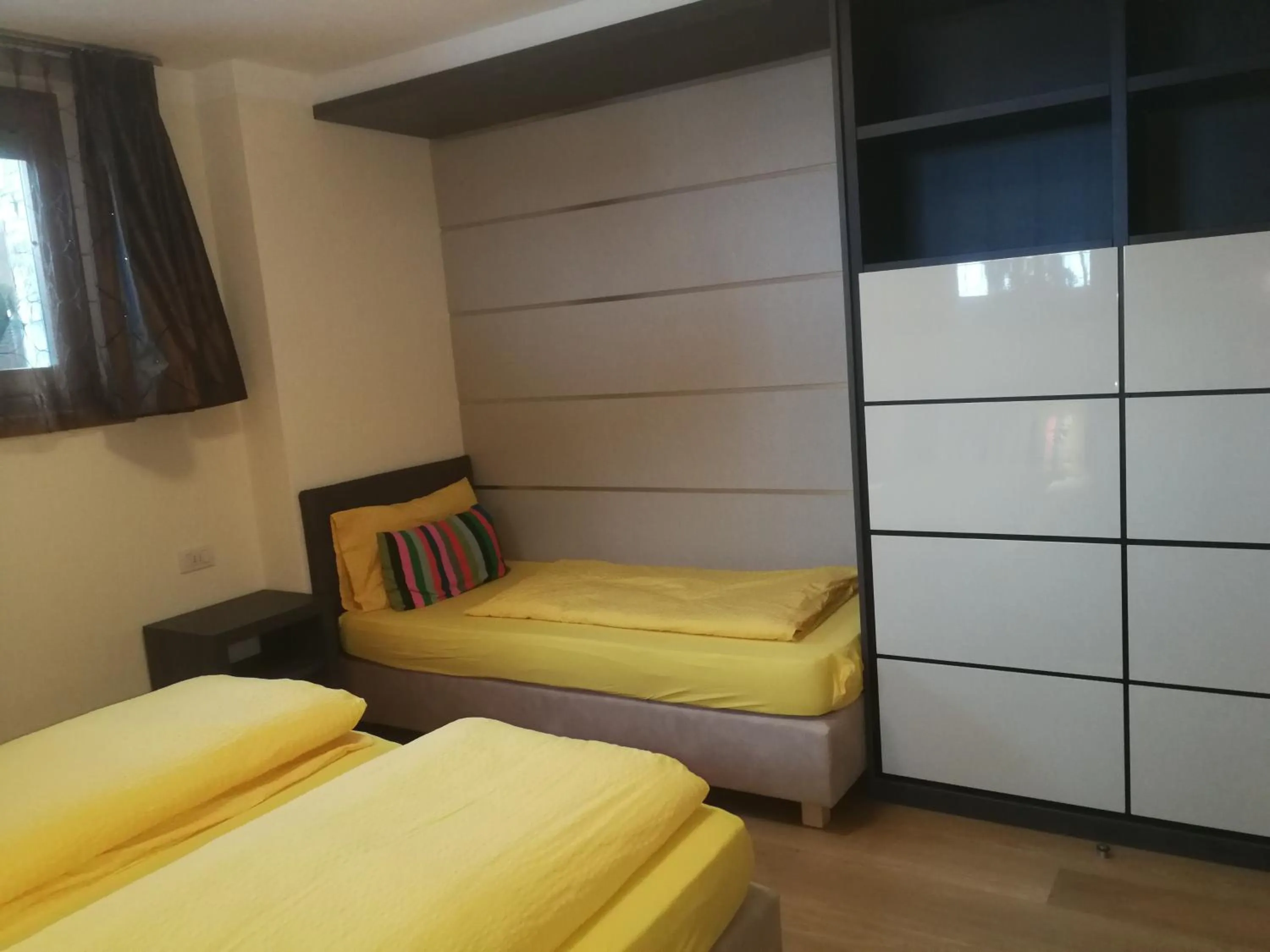 Photo of the whole room, Bed in Chalet Mottolino