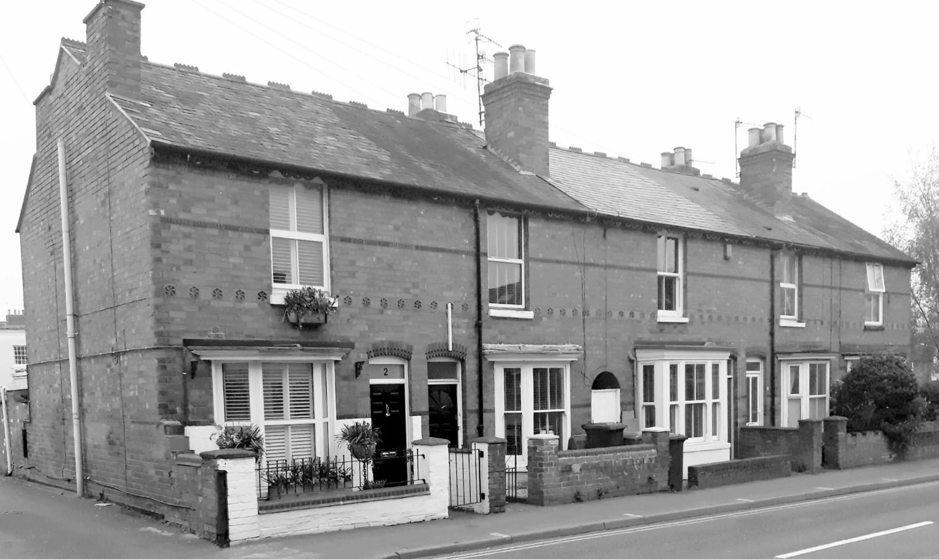 Property building in Simpsons Cottage - Grove Road Cottages