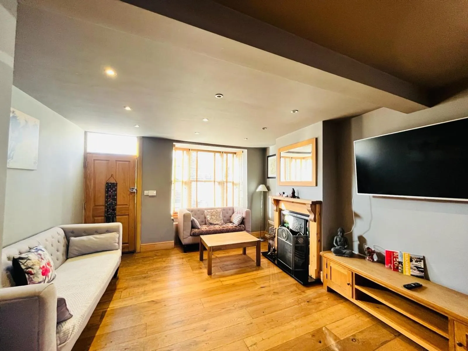 Simpsons Cottage - Grove Road Cottages