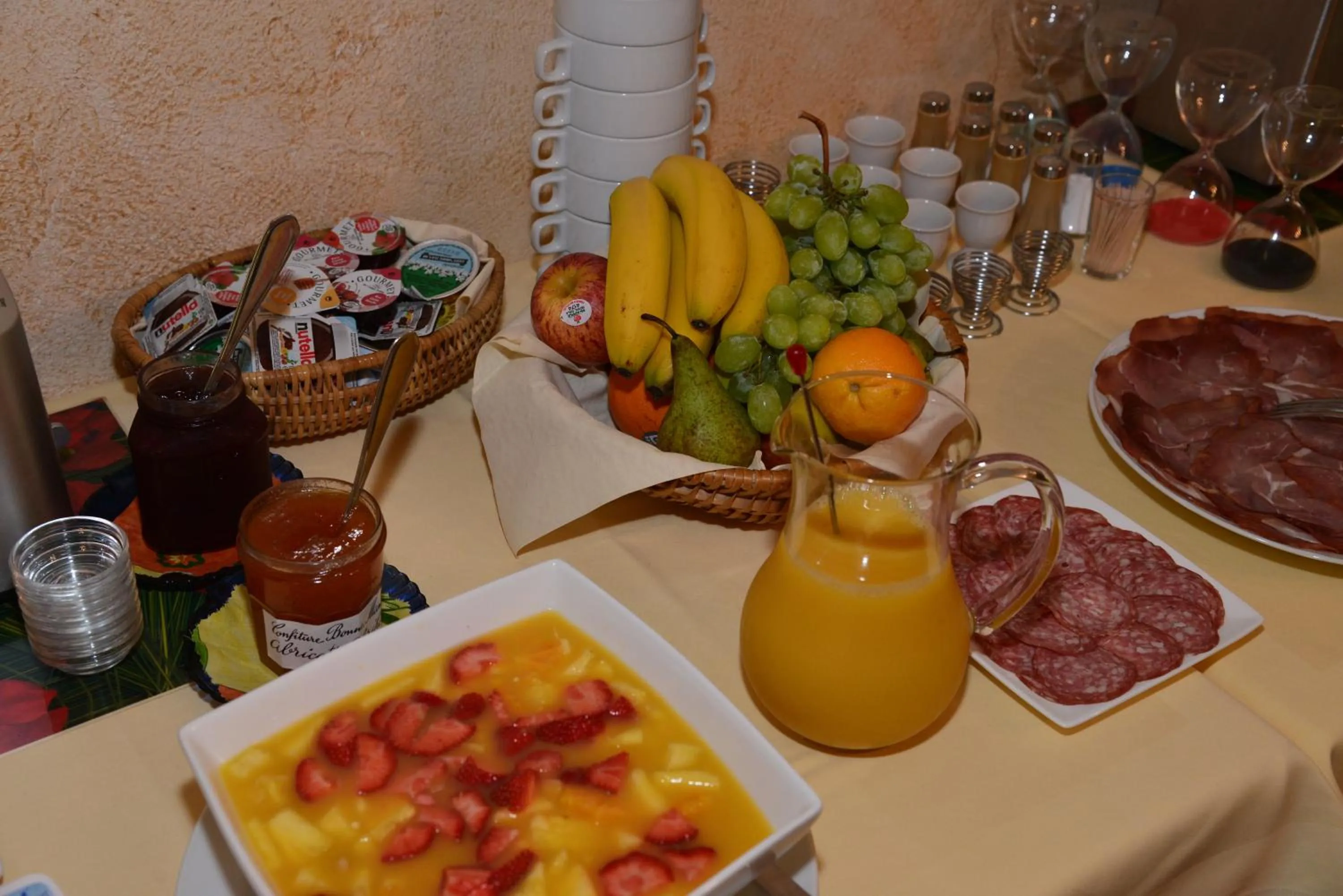 Food in Hôtel Moulin de la Strument