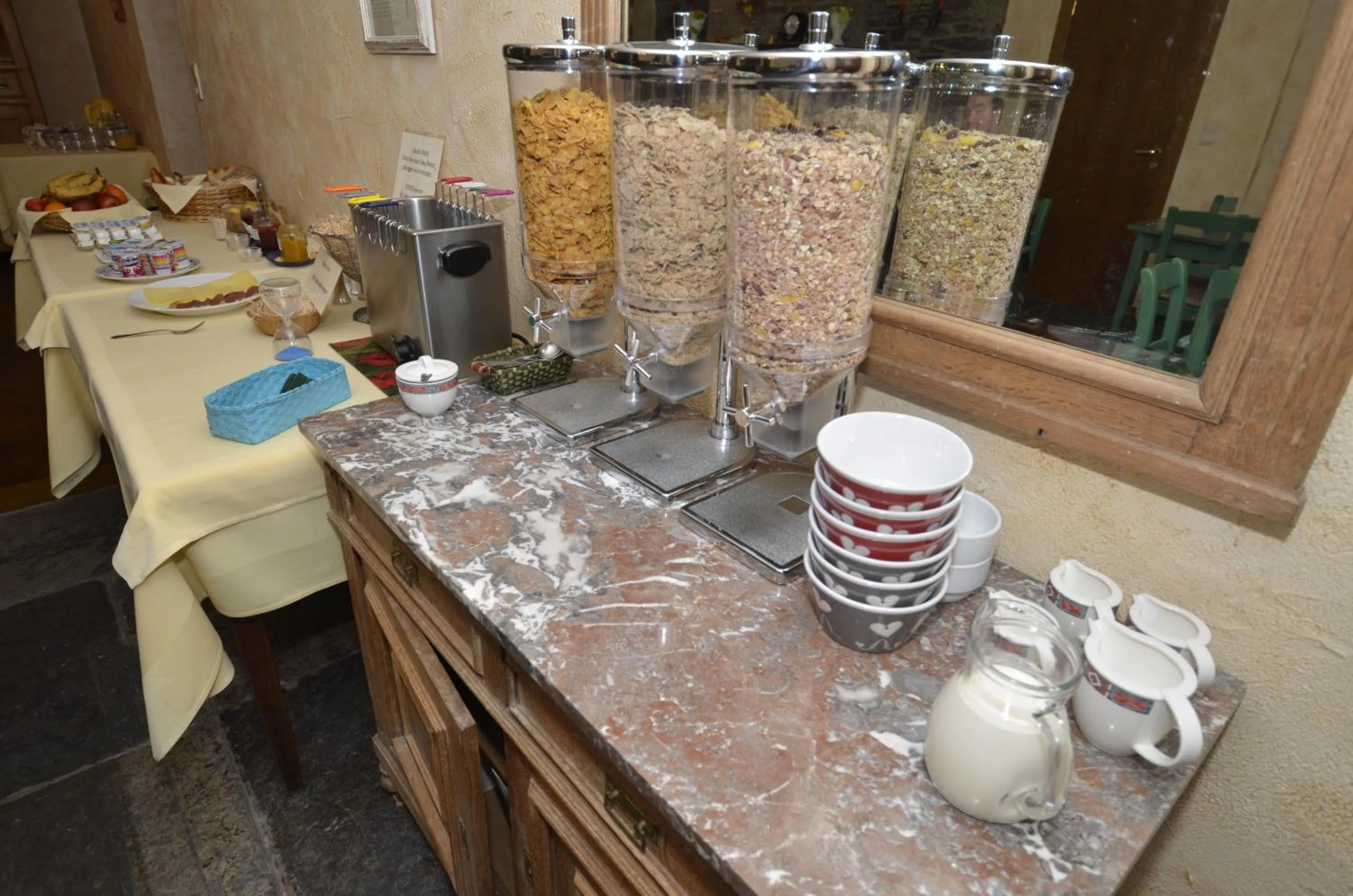 Coffee/tea facilities in Hôtel Moulin de la Strument