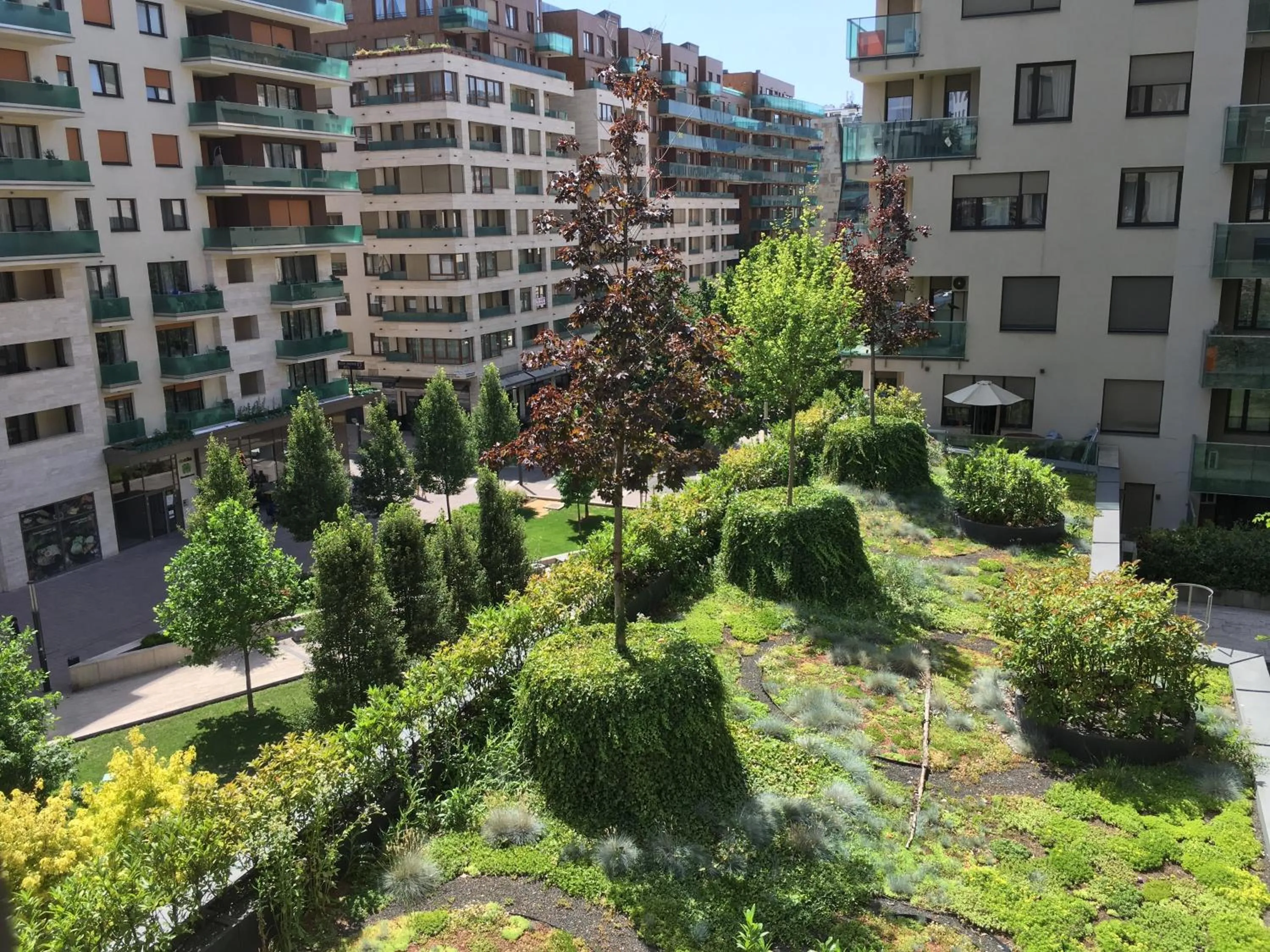 Garden in Corvin Residence Apartments
