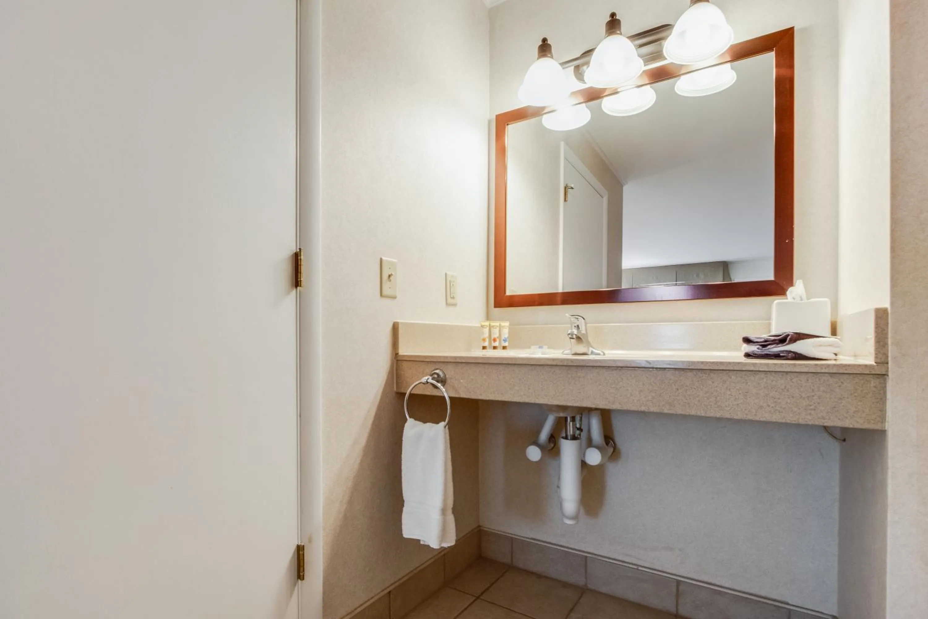 Oceanus Motel - Rehoboth Beach