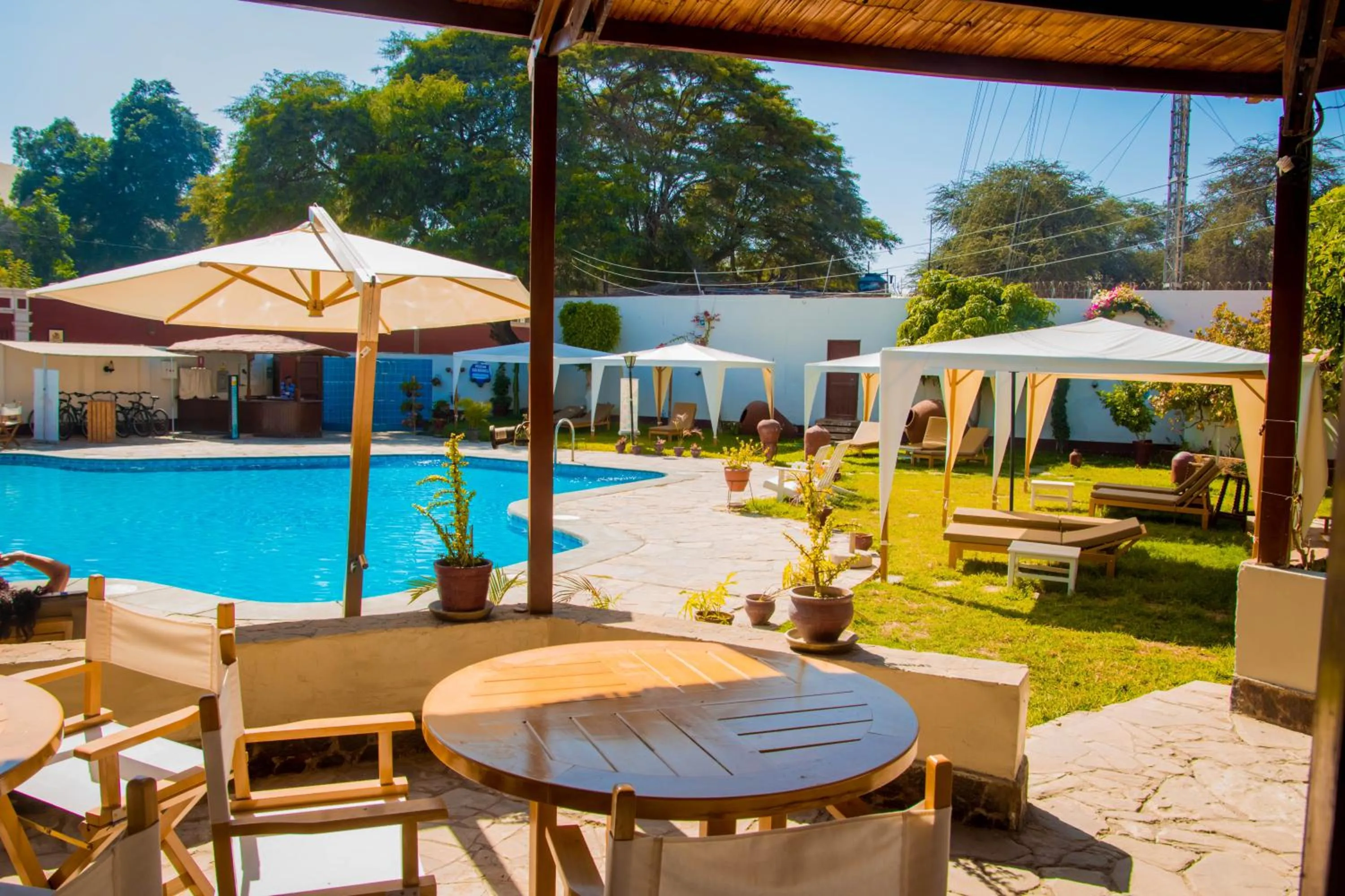 Swimming pool in DM Hoteles Mossone - Ica