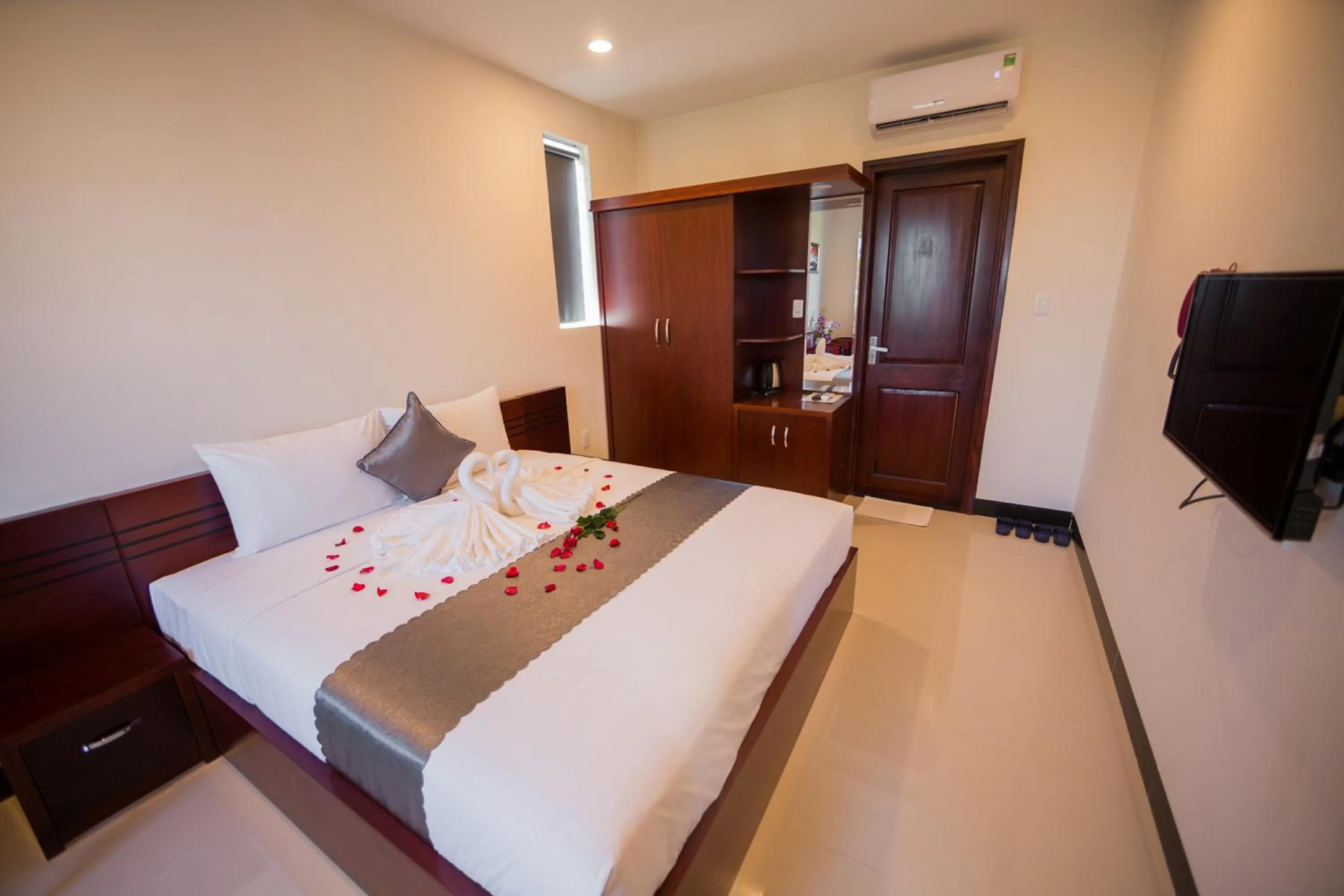 Bed in Gia Thành Đạt